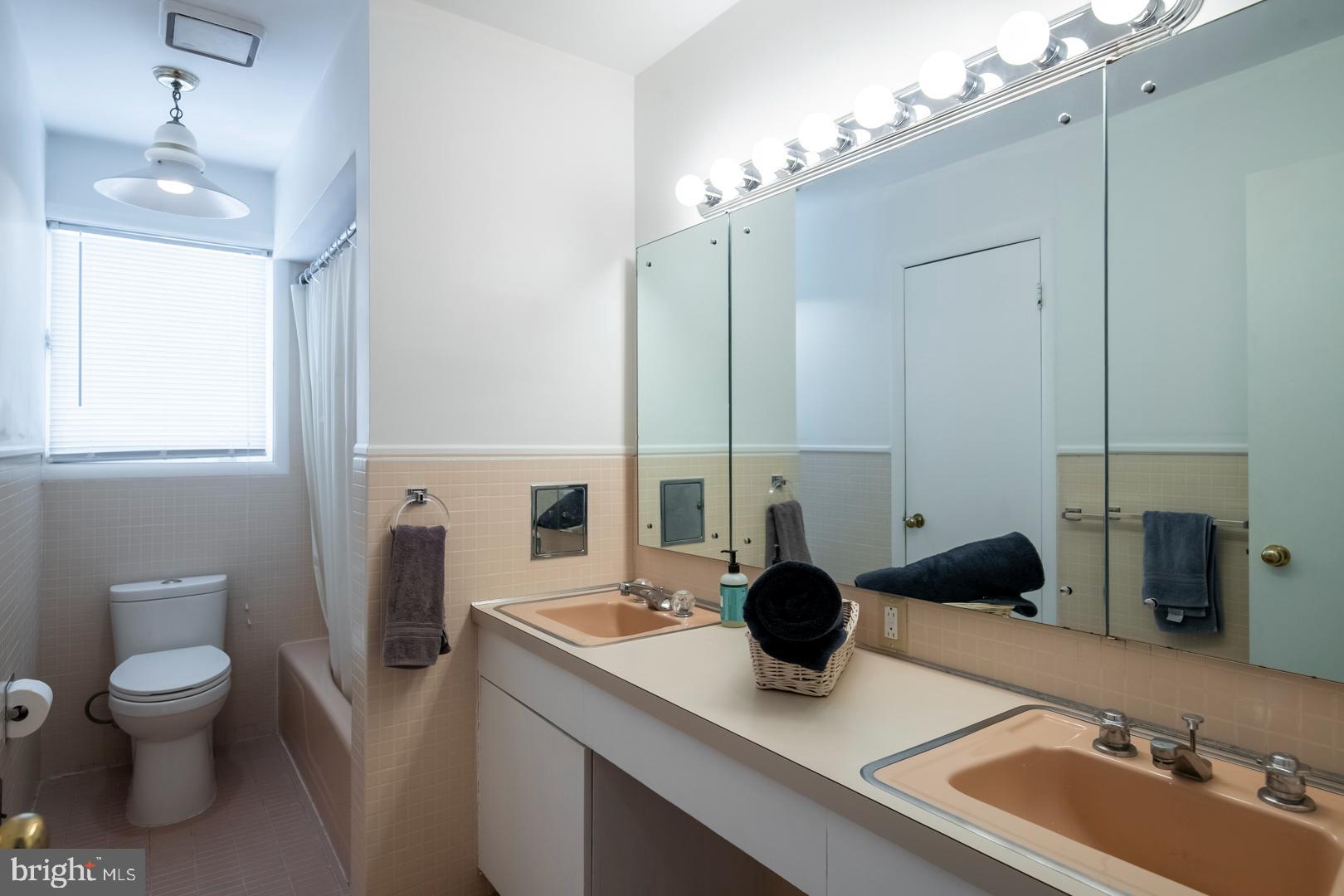 BIRDLAND - Residential