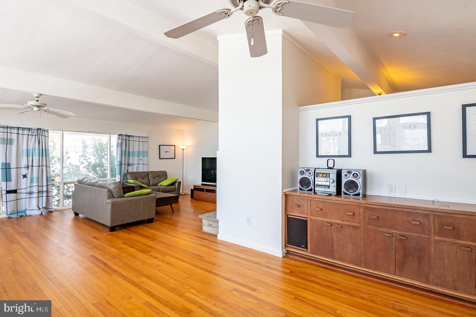 BIRDLAND - Residential