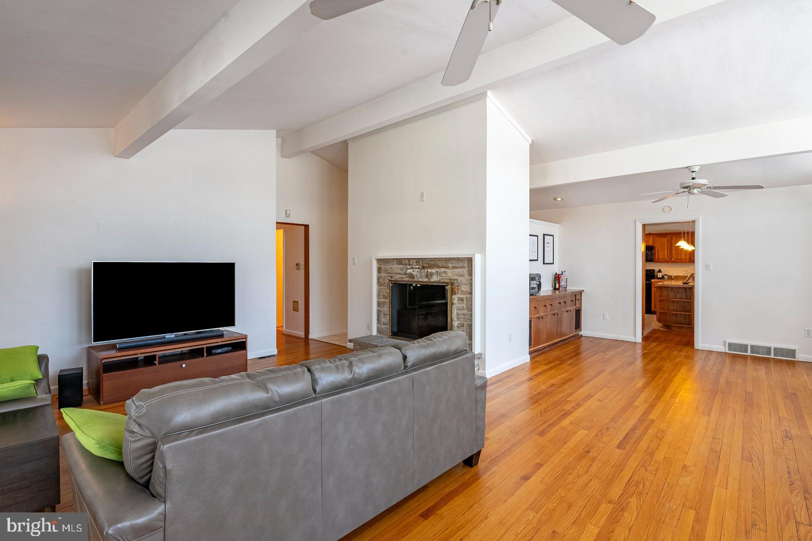 1519 MEADOWLARK ROAD