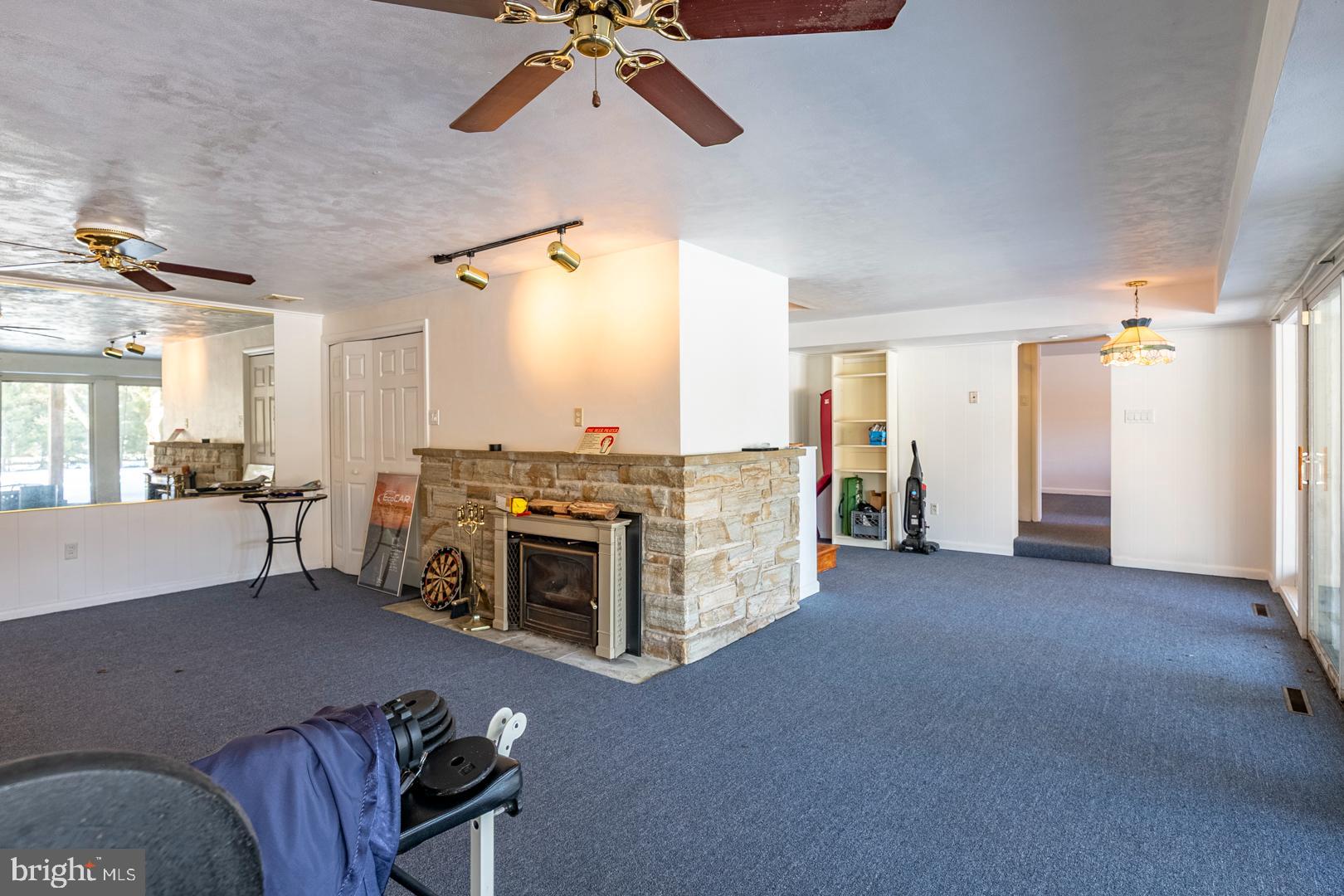 BIRDLAND - Residential