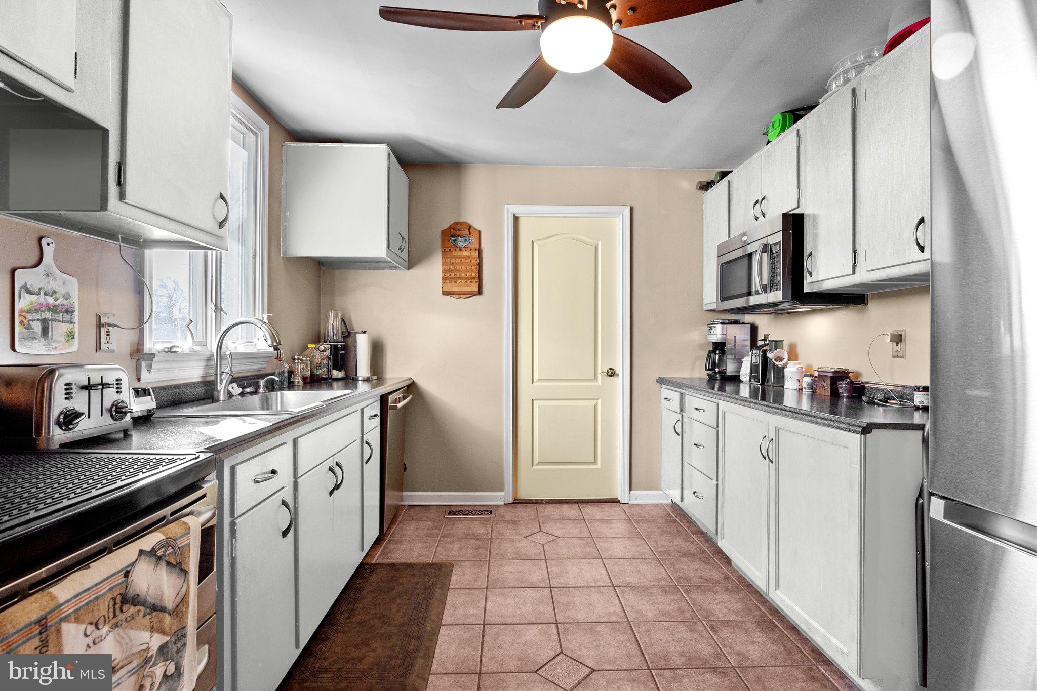 FAIRLESS HILLS - Residential