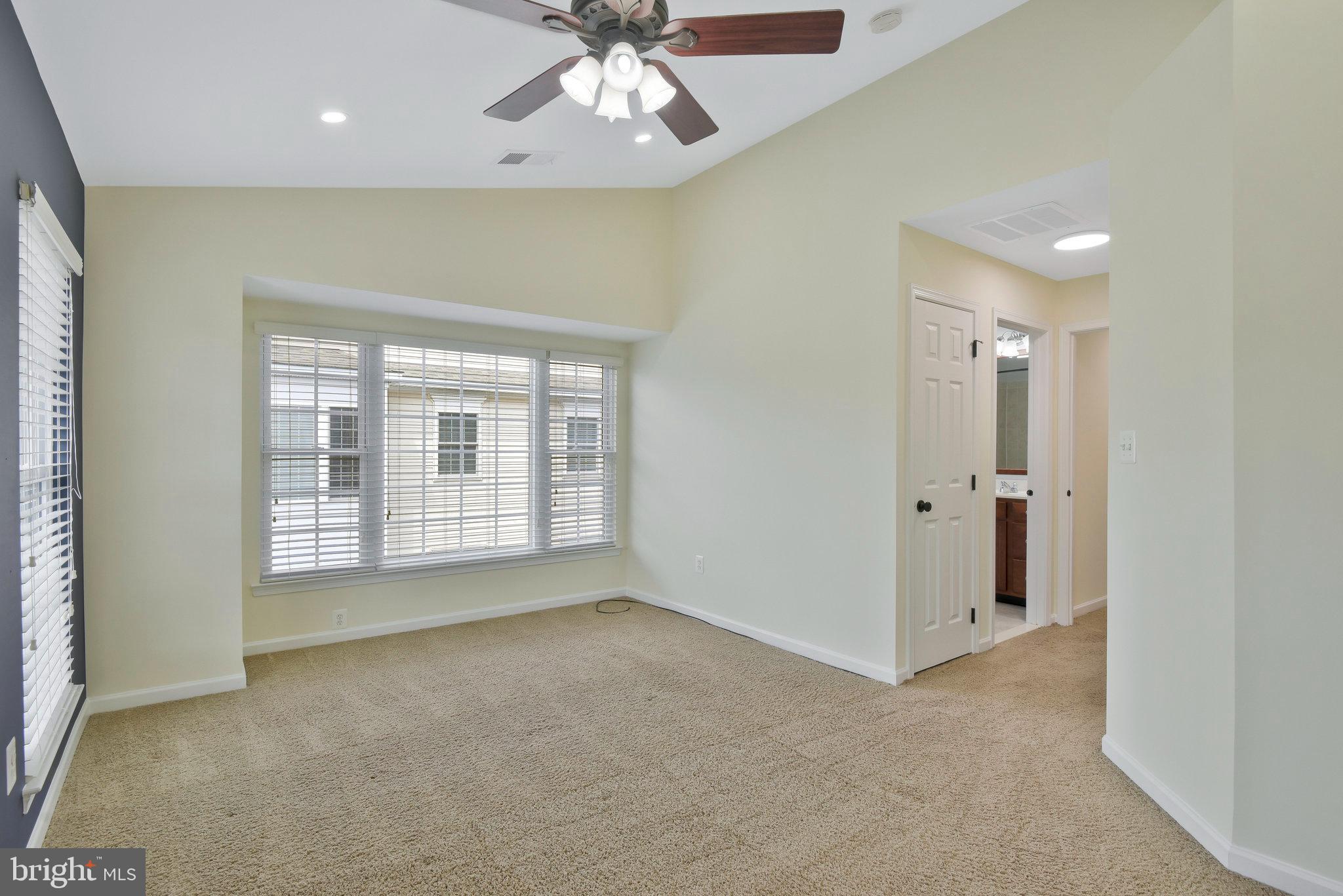 SOUTH RIDING - Residential Lease