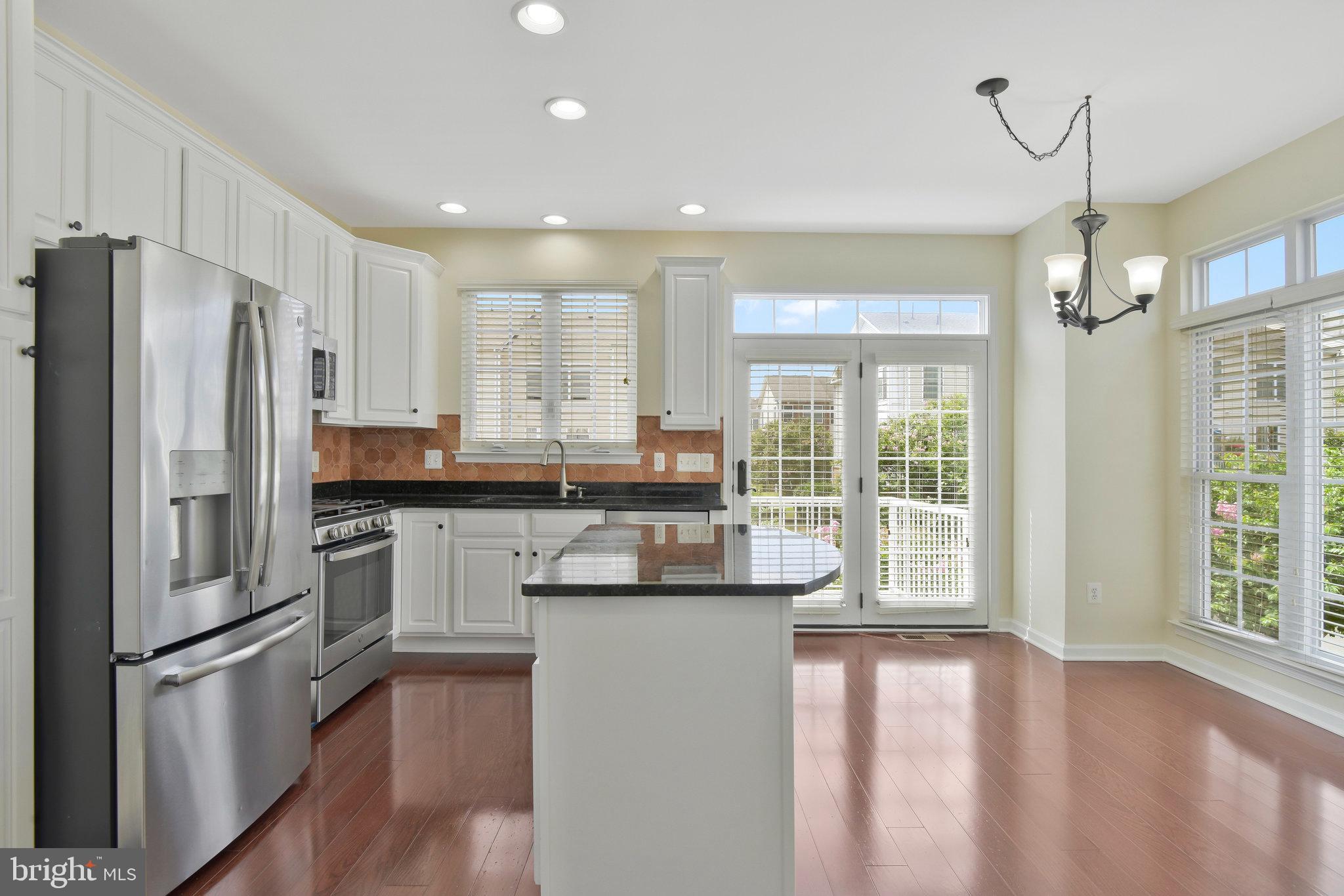 SOUTH RIDING - Residential Lease