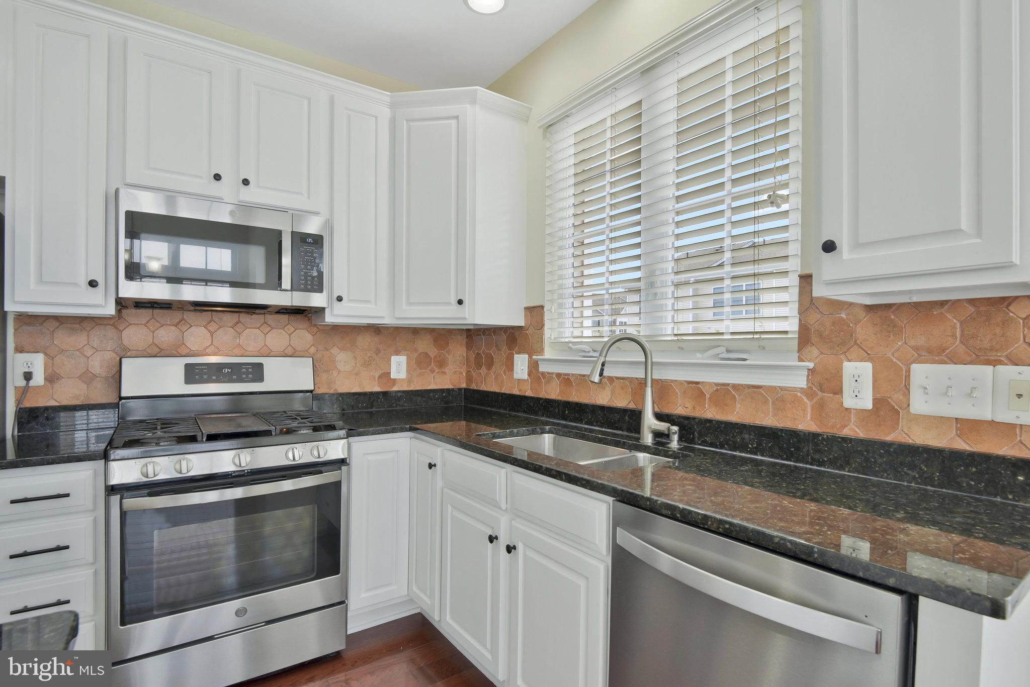 SOUTH RIDING - Residential Lease