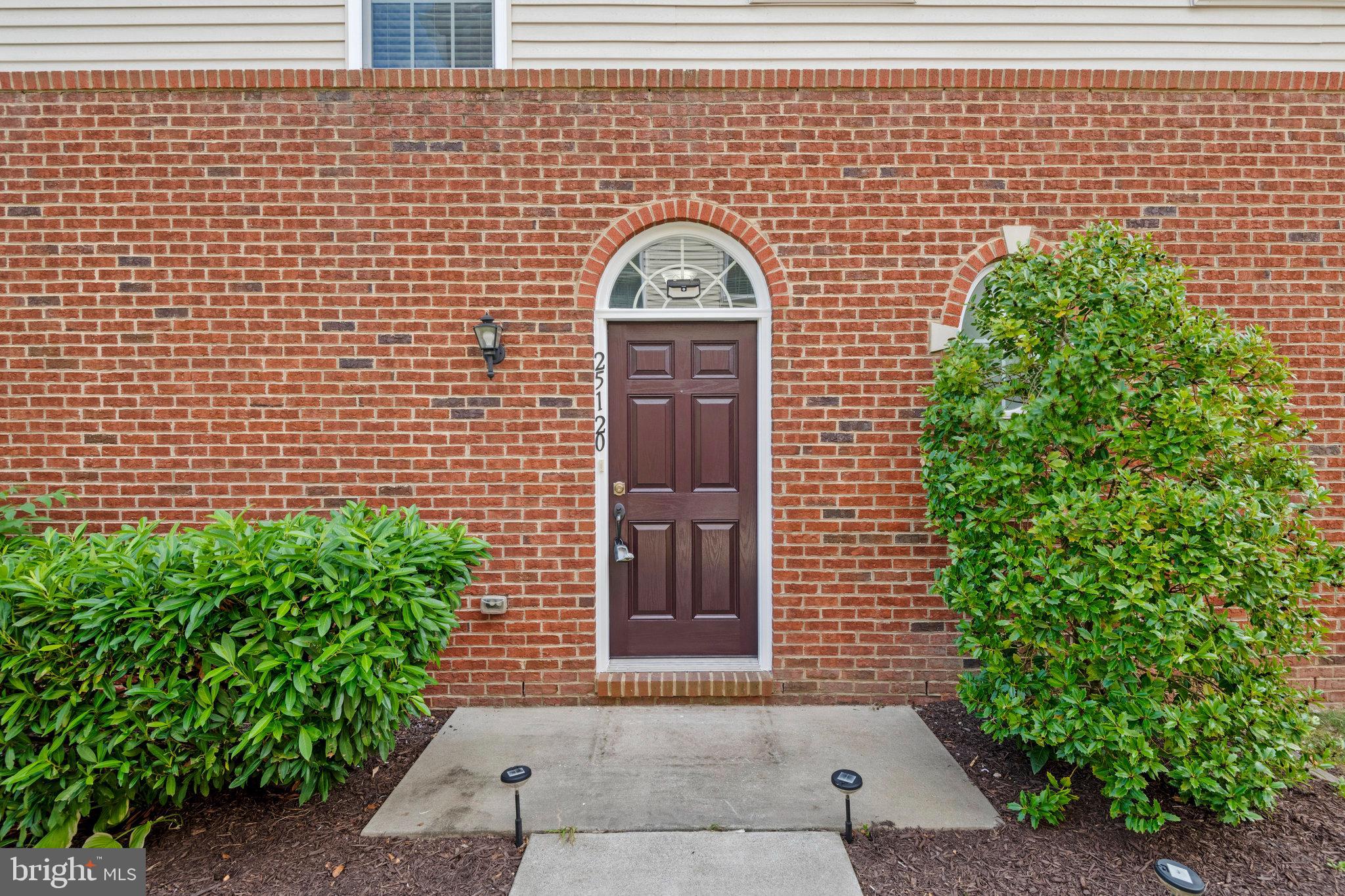 SOUTH RIDING - Residential Lease