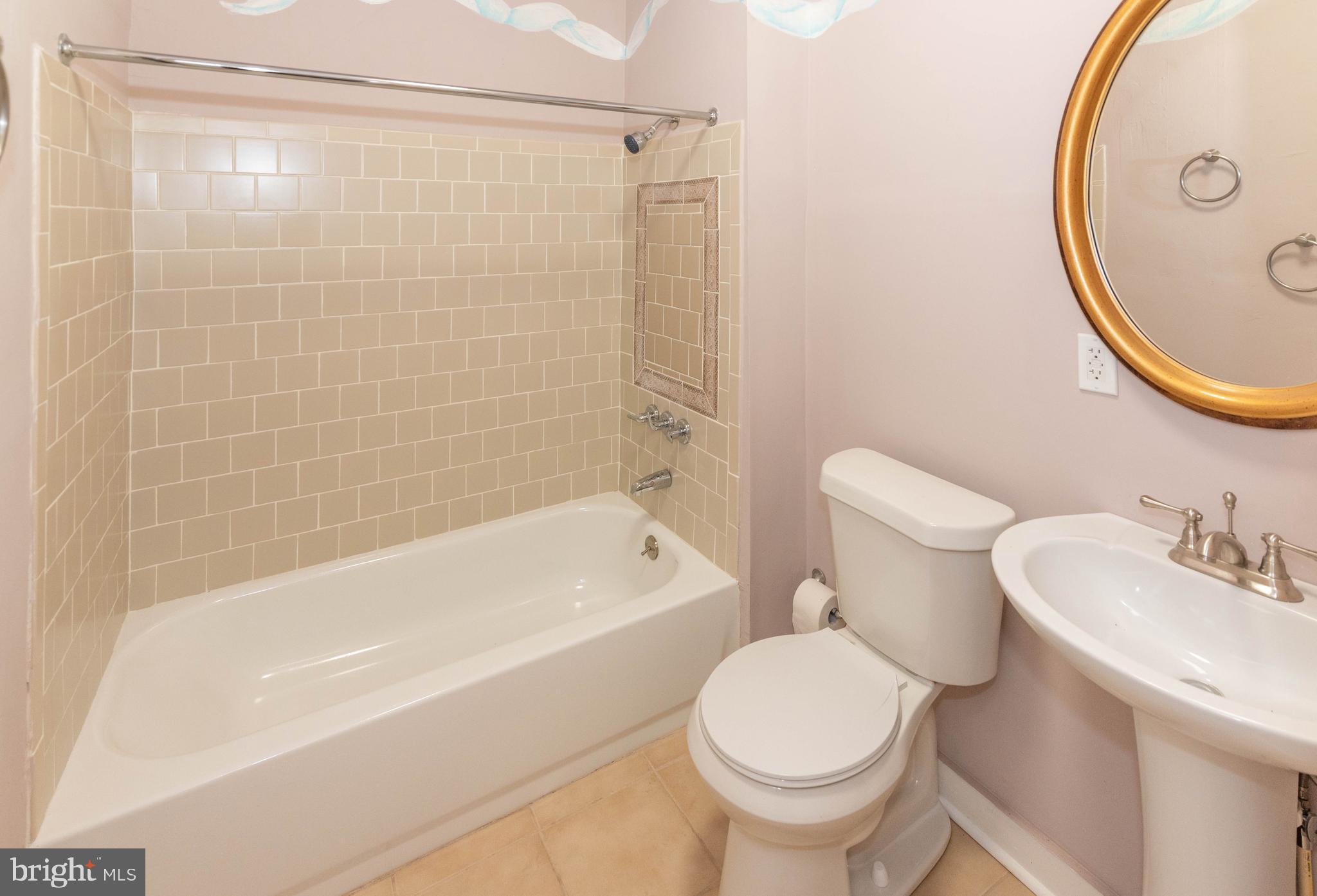 MOUNT CLARE - Residential