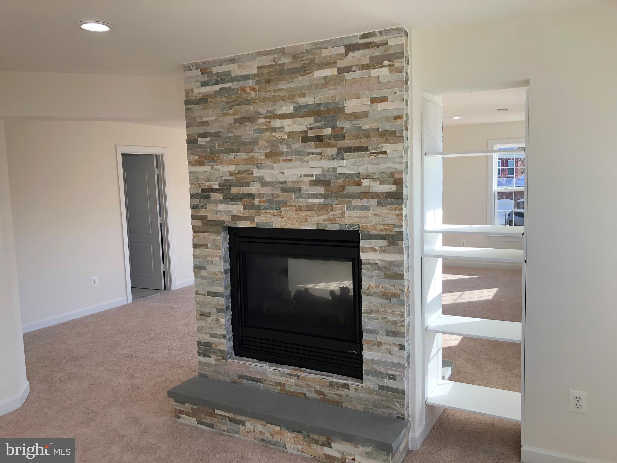 RICKER WOODS-PLAT 1> - Residential