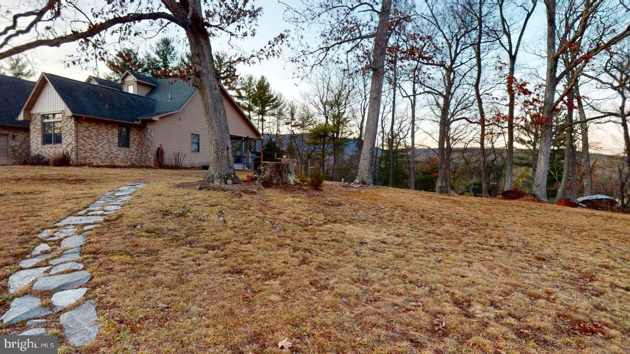 CRESCENT CROSSING - Residential