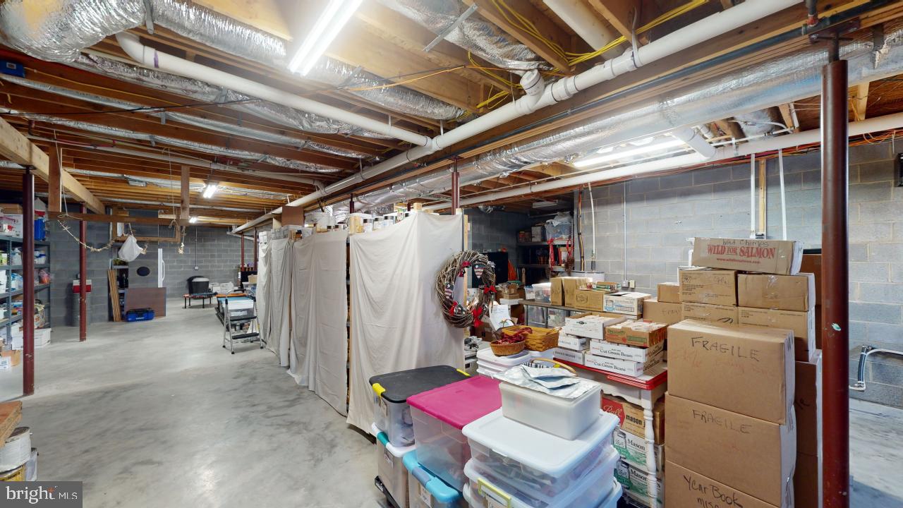 CRESCENT CROSSING - Residential