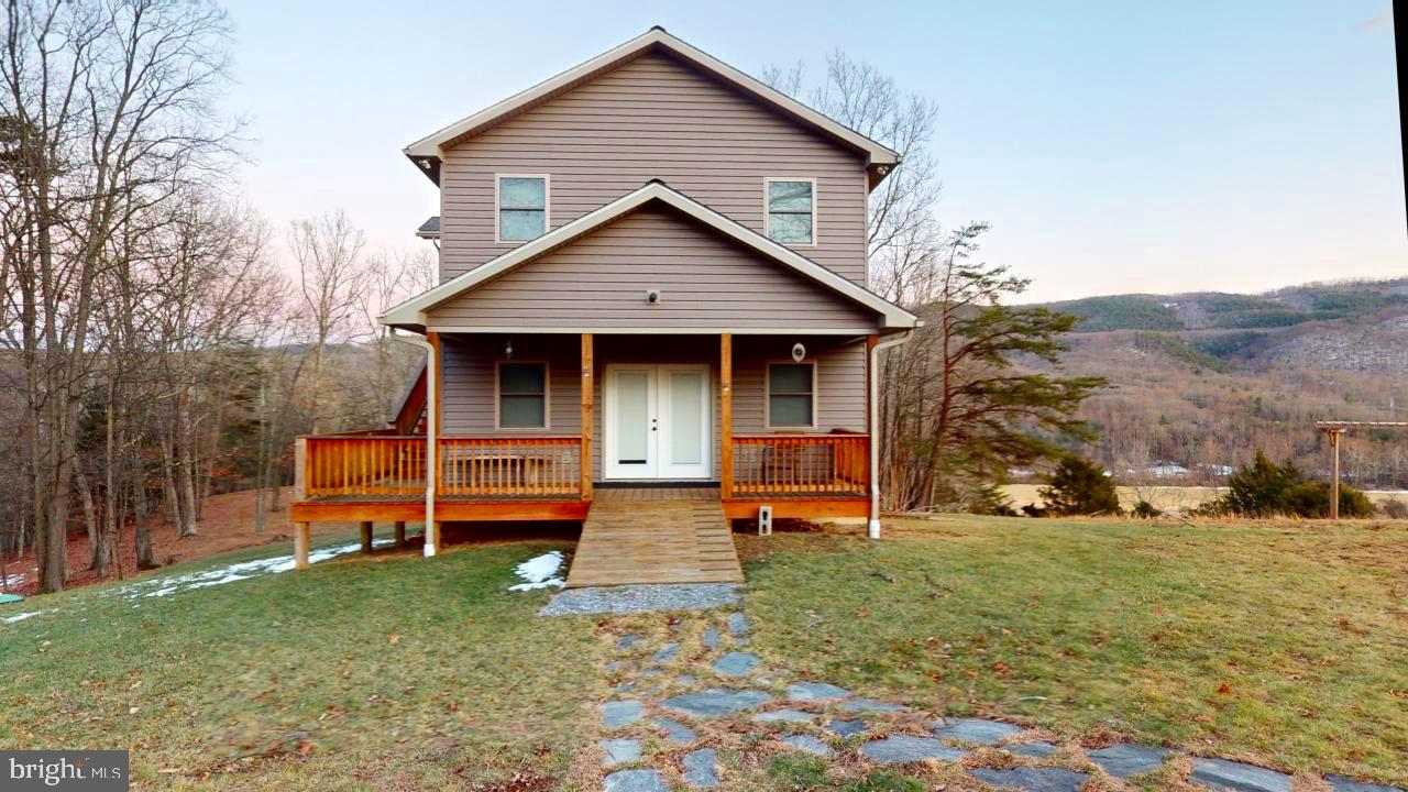 CRESCENT CROSSING - Residential