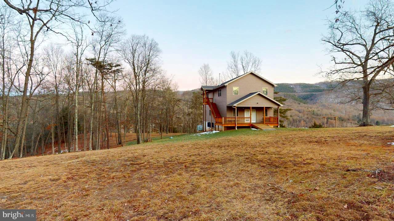 CRESCENT CROSSING - Residential