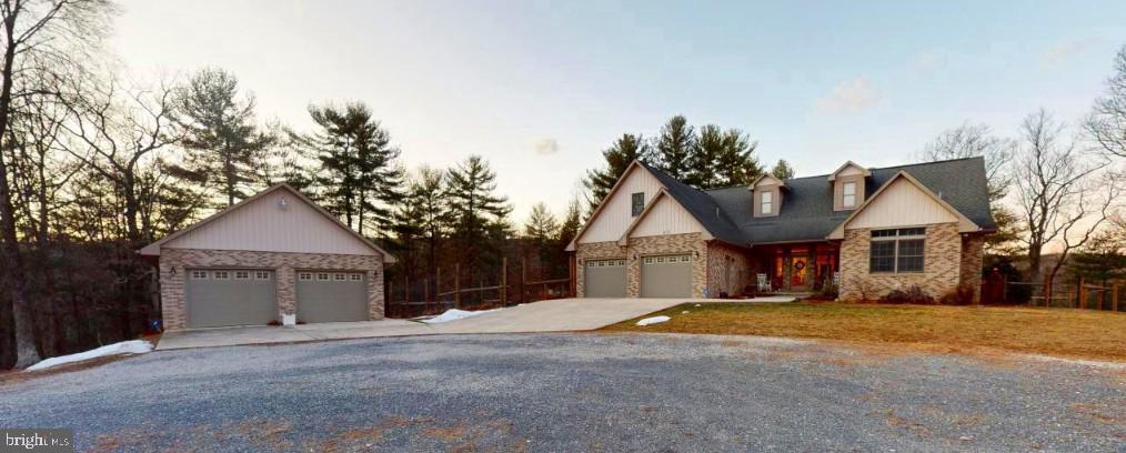 CRESCENT CROSSING - Residential