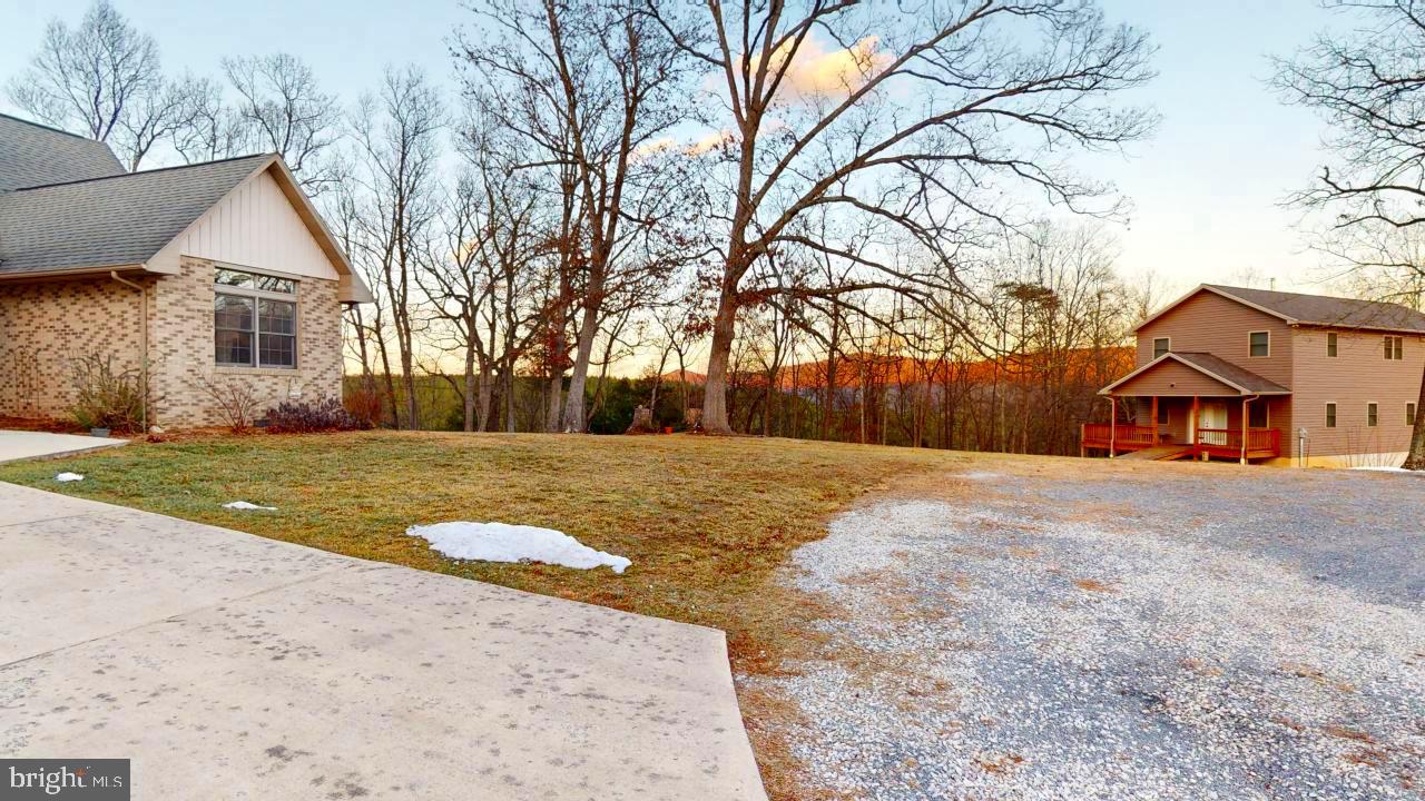 CRESCENT CROSSING - Residential