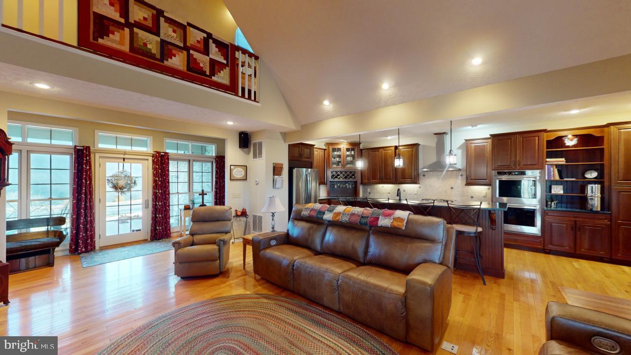 CRESCENT CROSSING - Residential