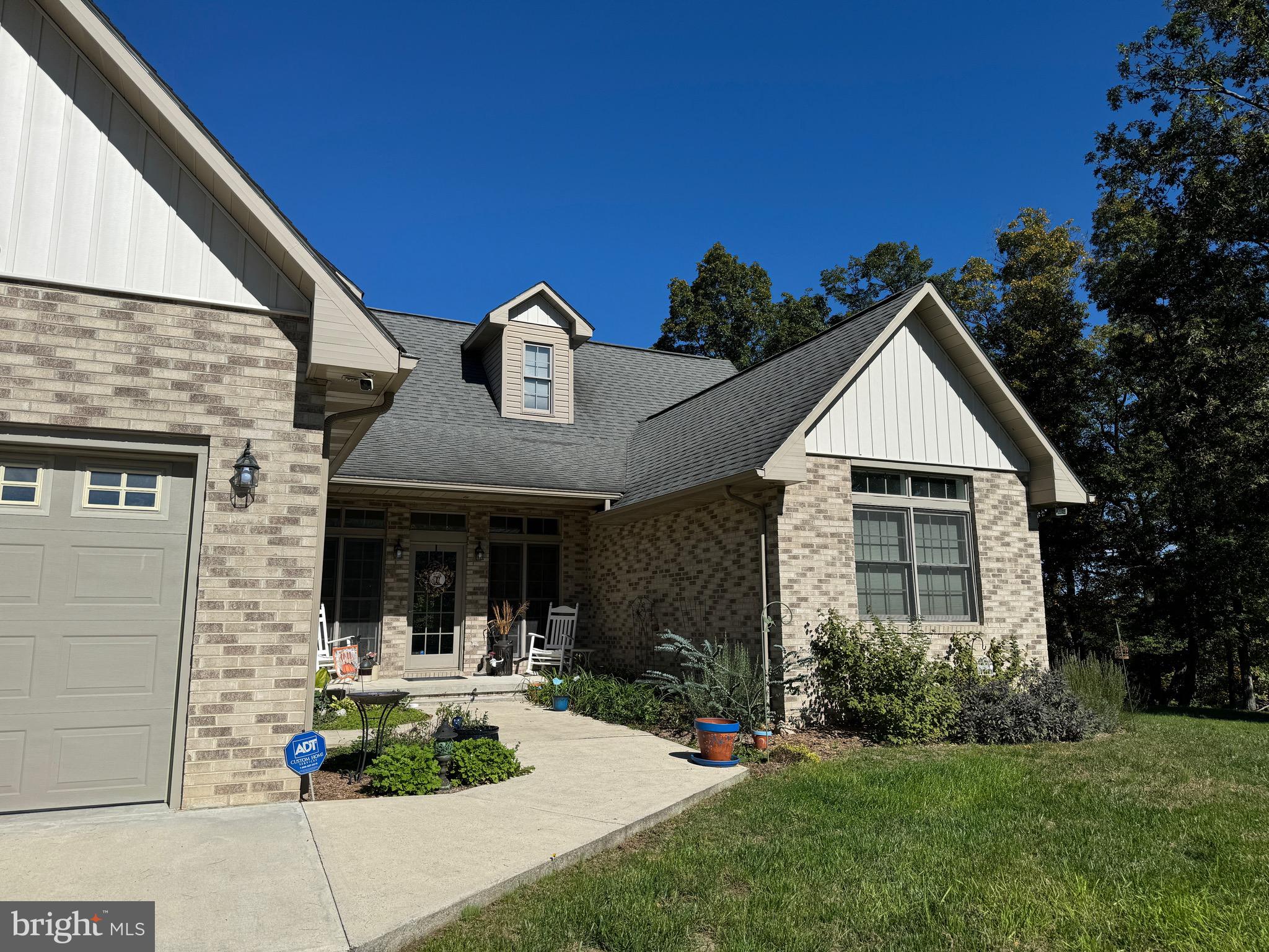 CRESCENT CROSSING - Residential