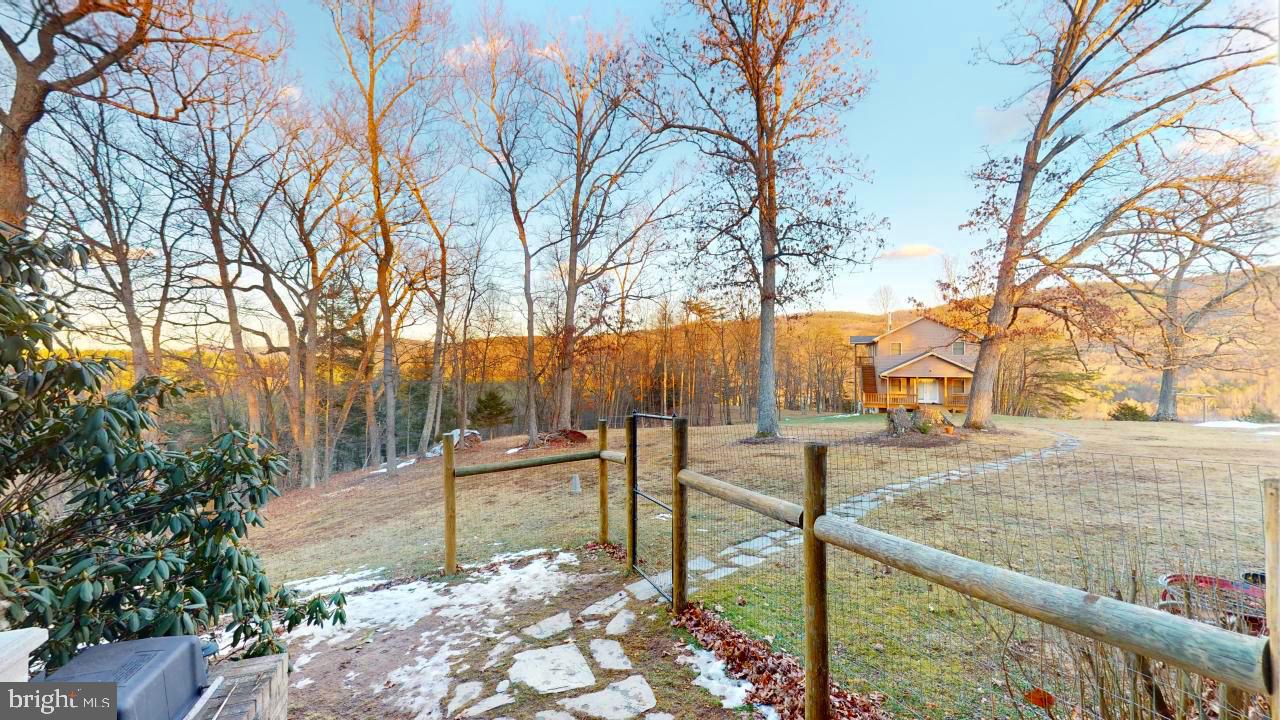 CRESCENT CROSSING - Residential