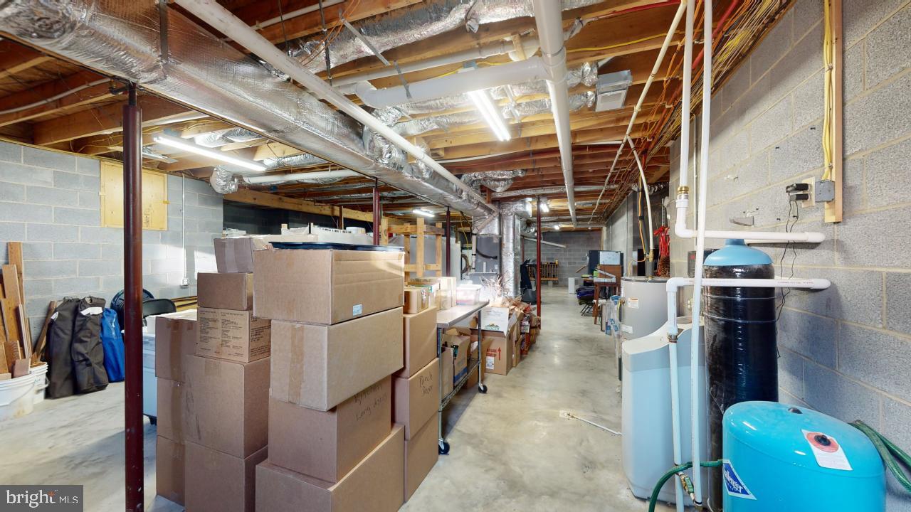 CRESCENT CROSSING - Residential