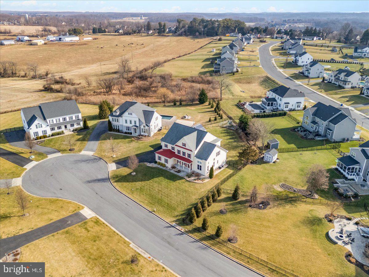 ROYAL OAKS - Residential