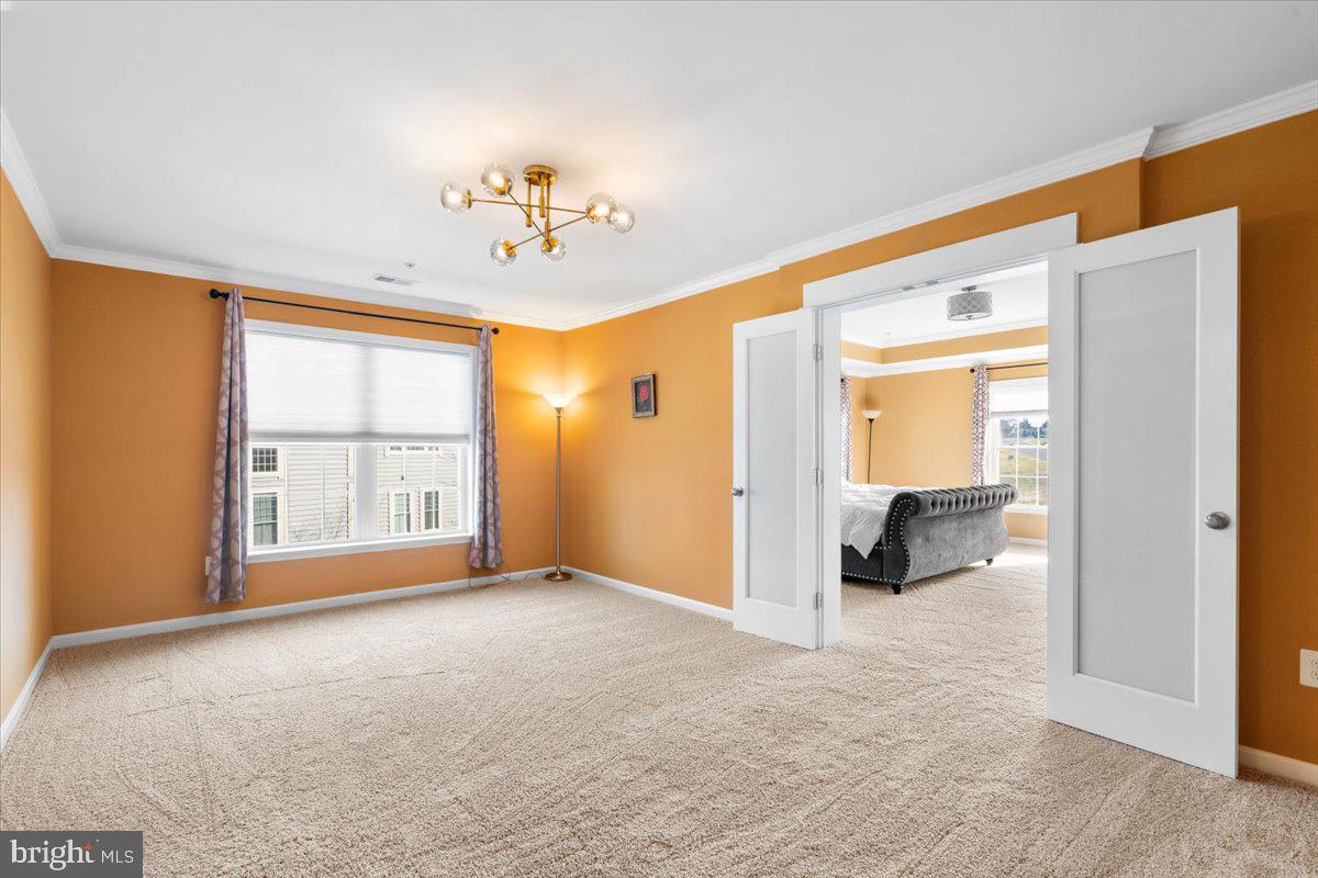 ROYAL OAKS - Residential