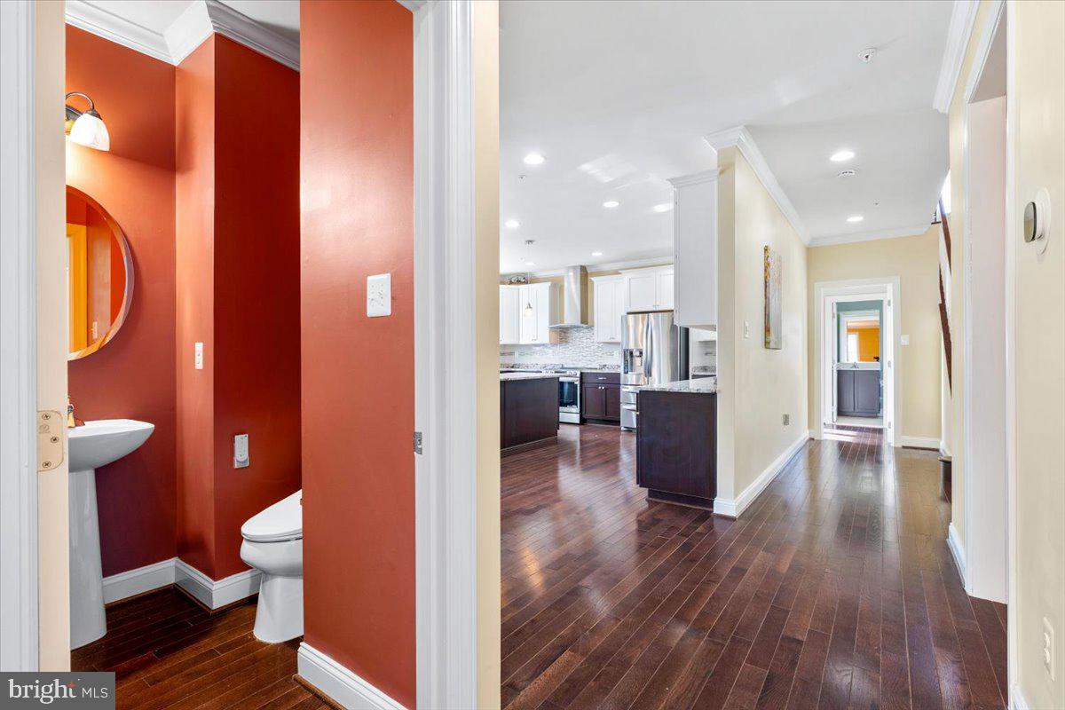 ROYAL OAKS - Residential