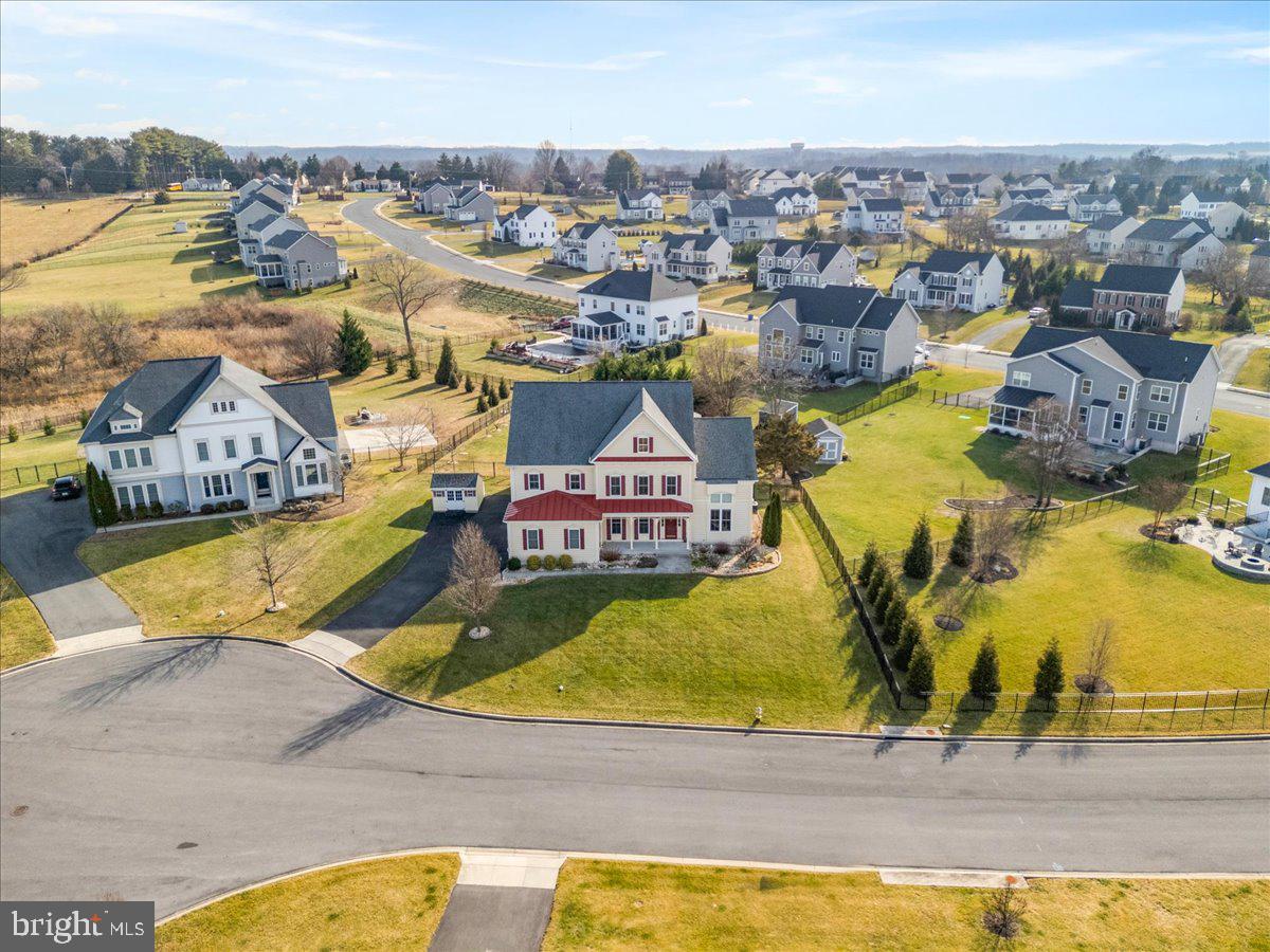 ROYAL OAKS - Residential