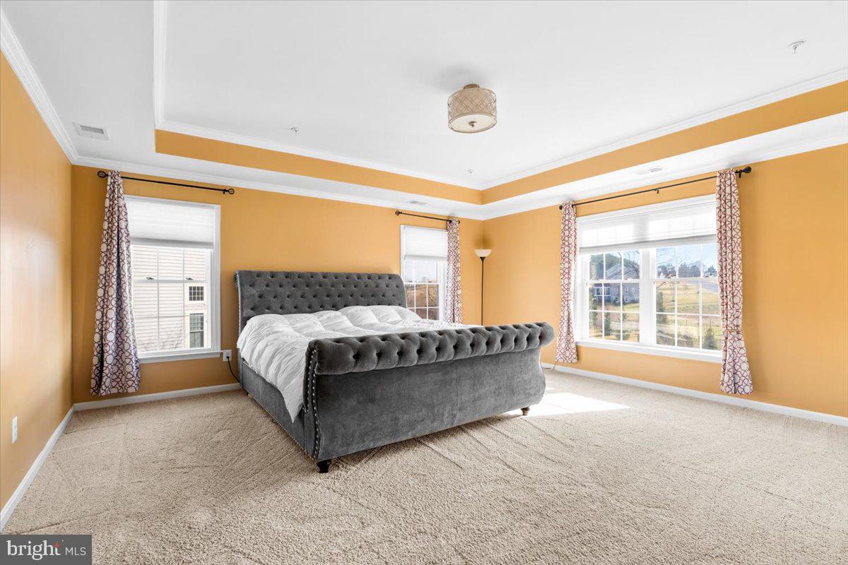 ROYAL OAKS - Residential