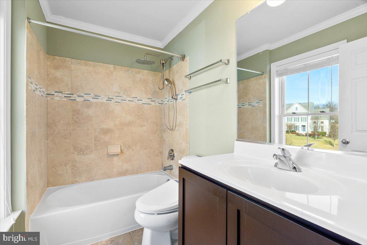 ROYAL OAKS - Residential