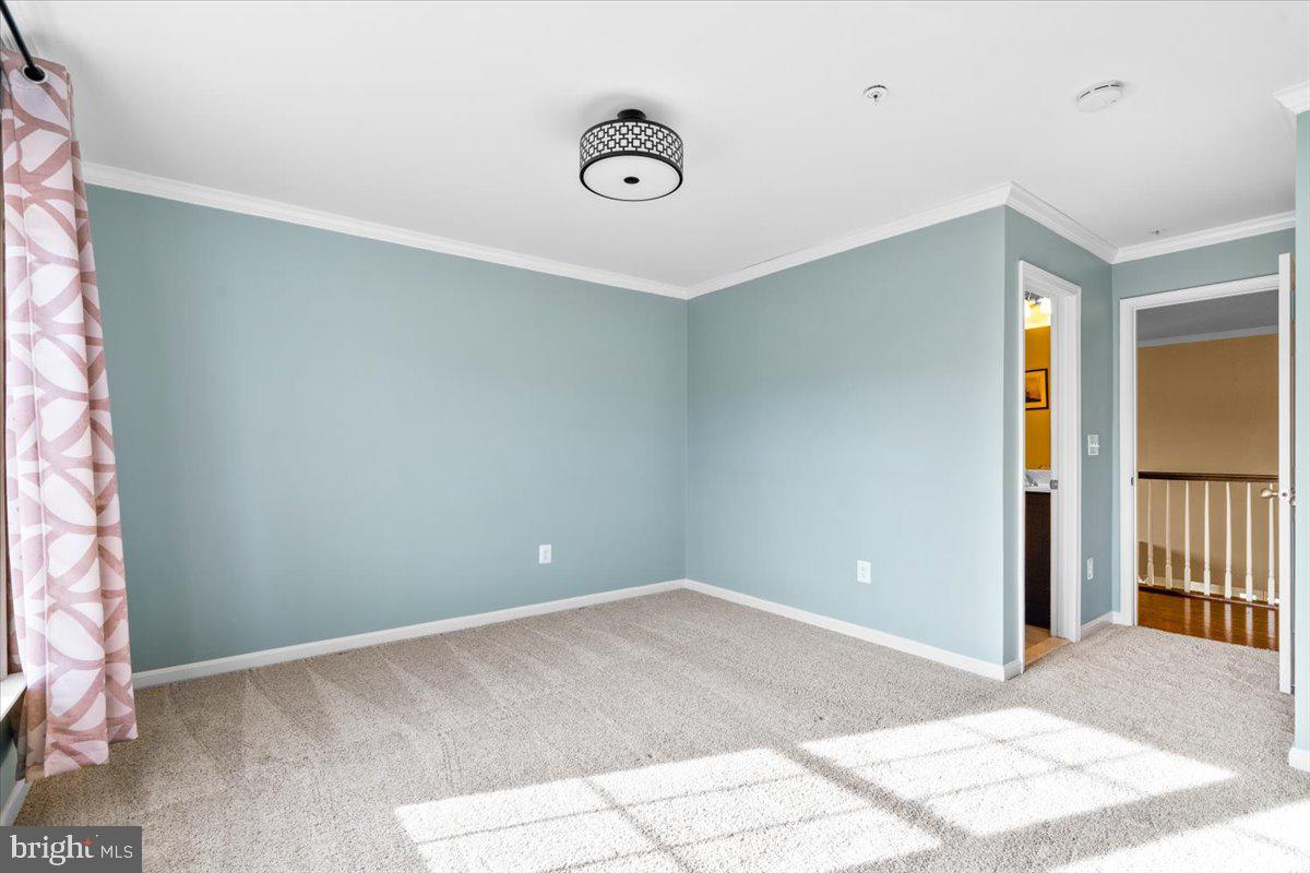 ROYAL OAKS - Residential