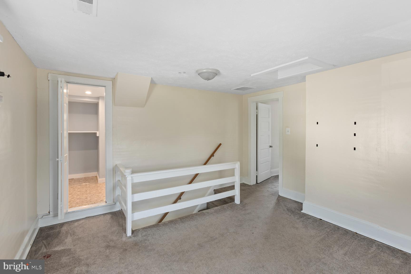 STRASBURG - Residential