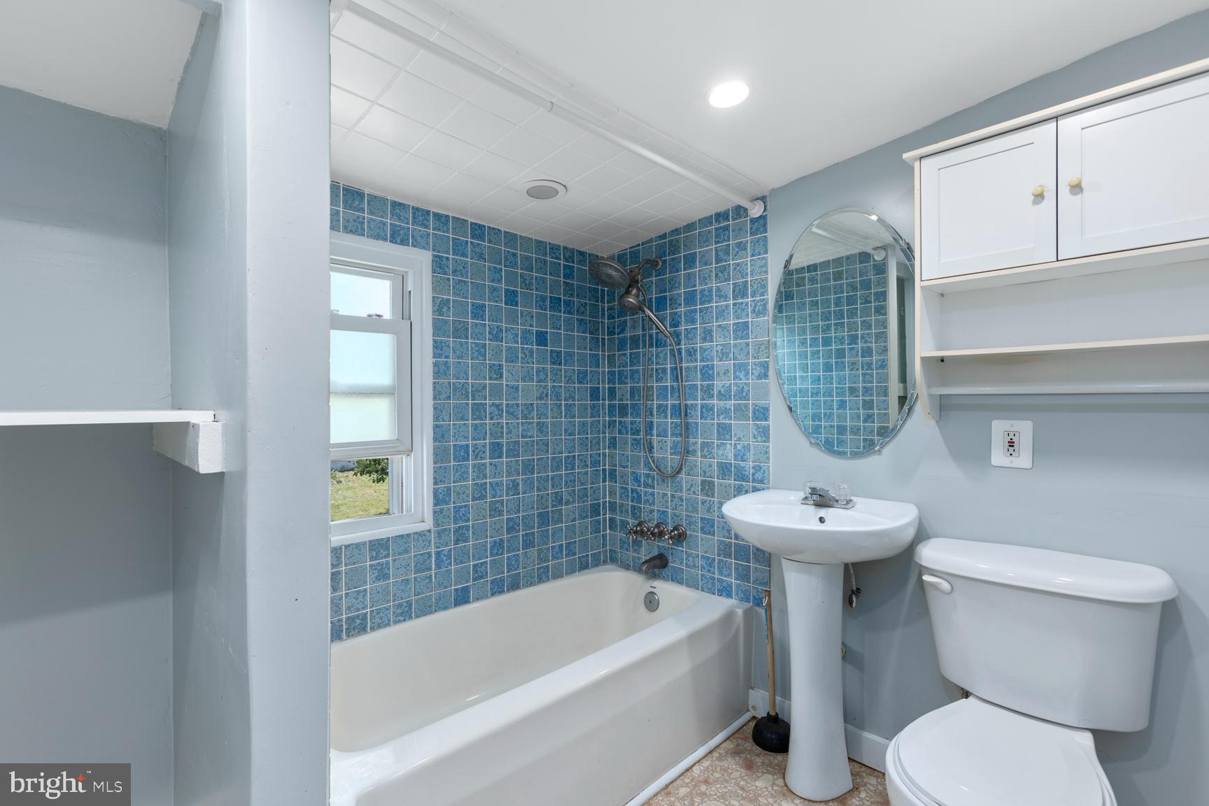 STRASBURG - Residential