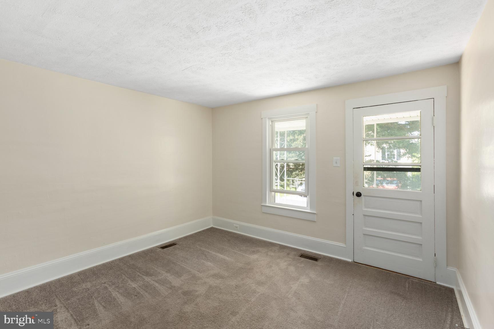 STRASBURG - Residential