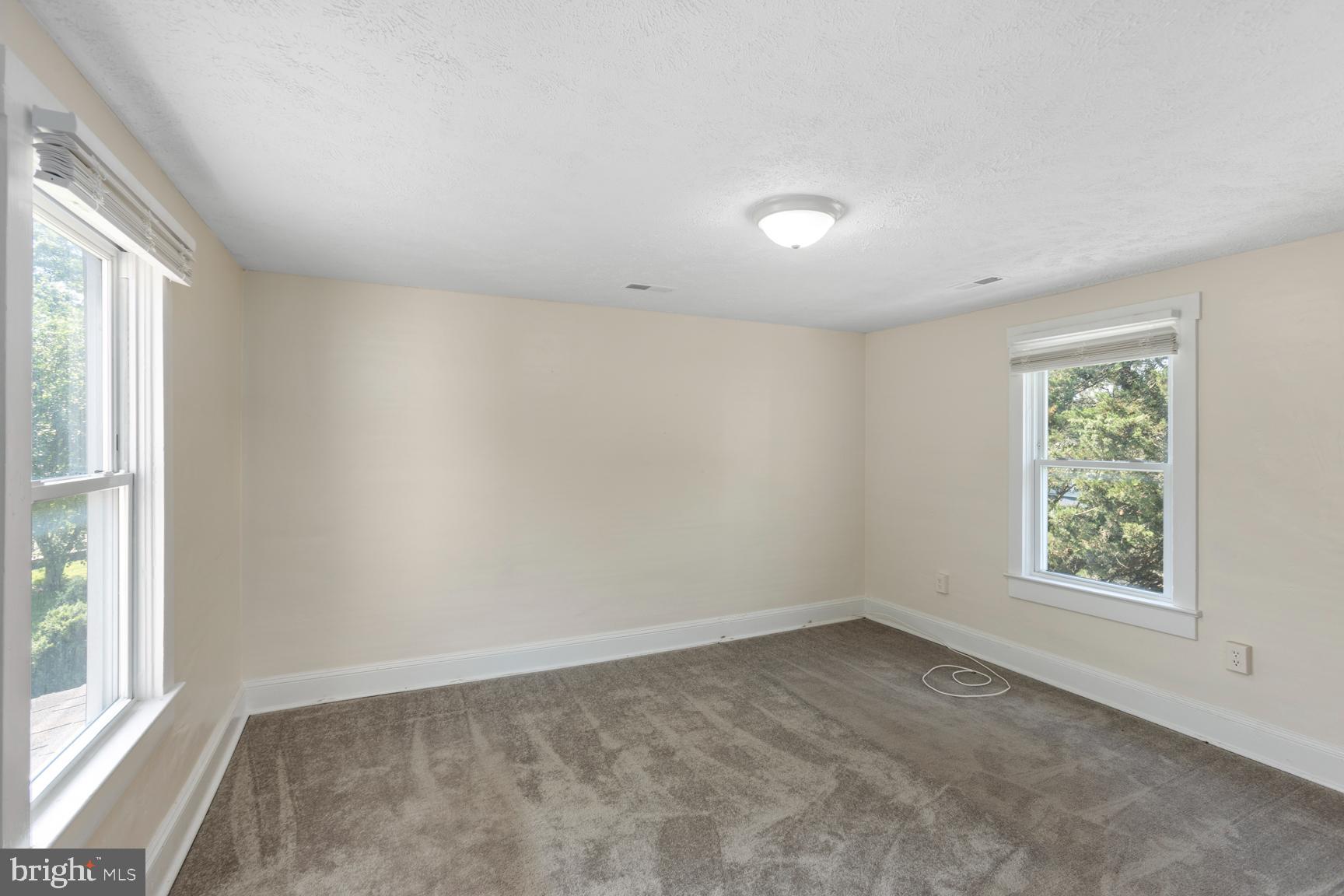 STRASBURG - Residential