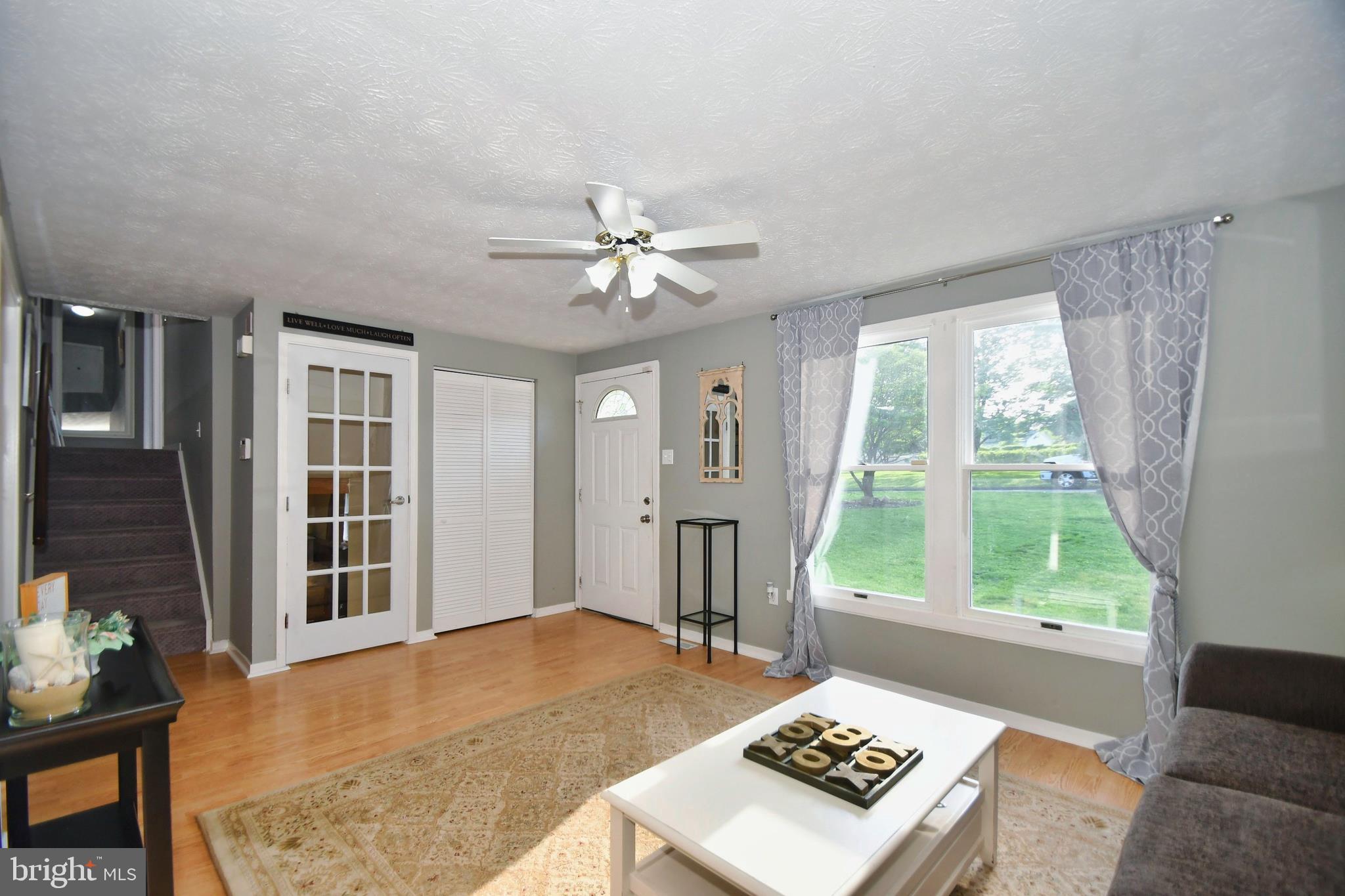 ROYAL EXCHANGE - Residential