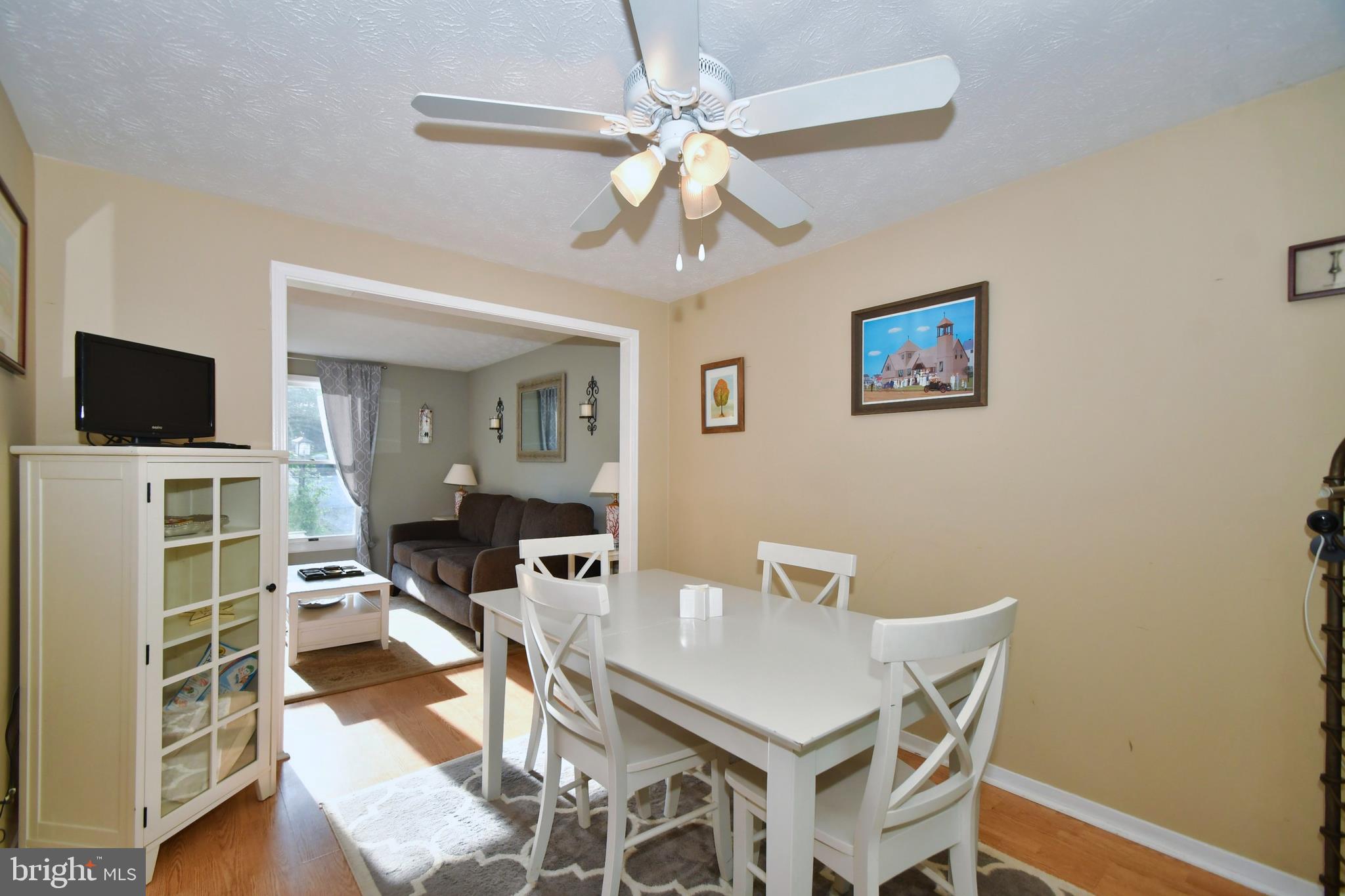 ROYAL EXCHANGE - Residential