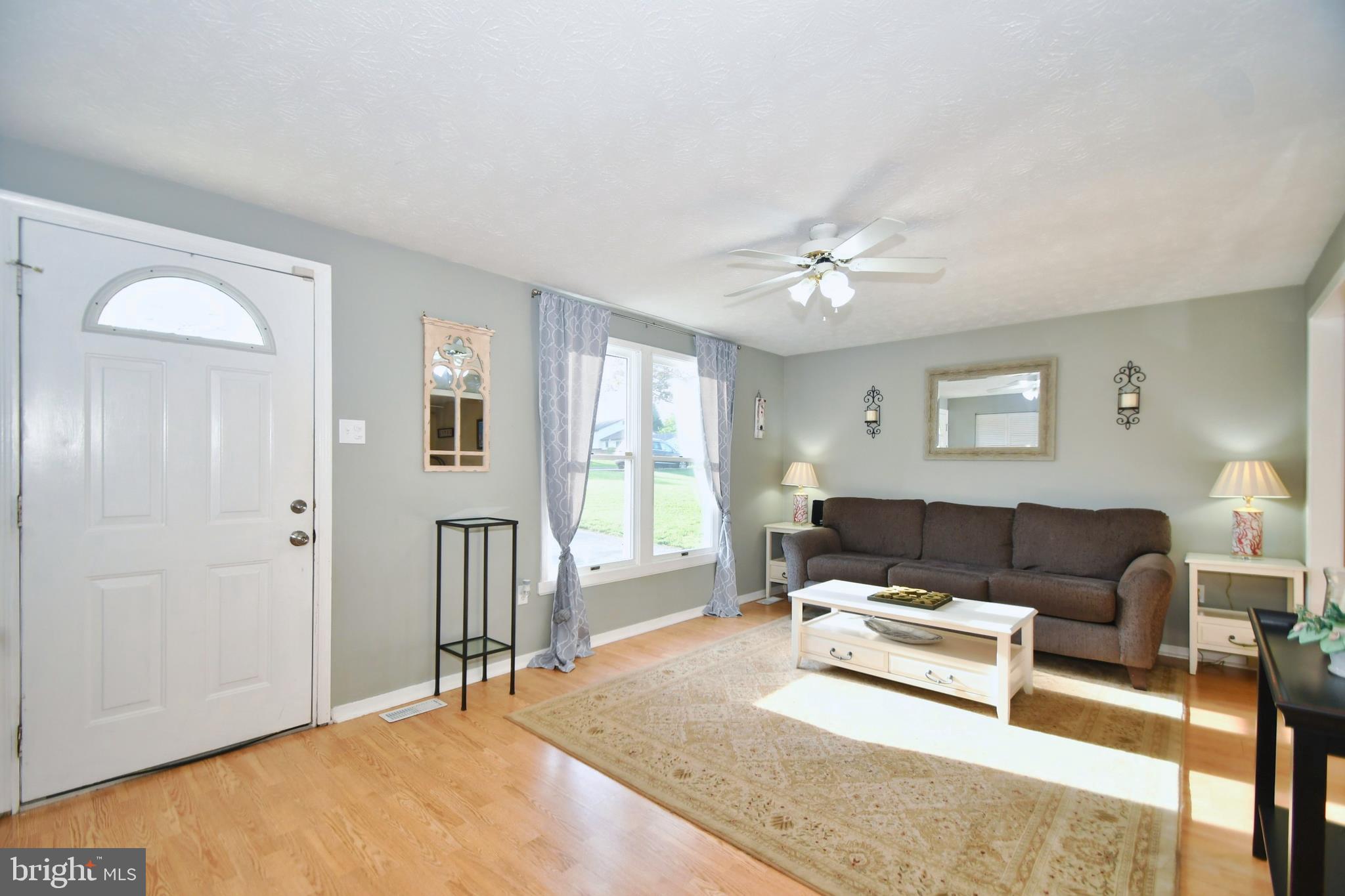 ROYAL EXCHANGE - Residential