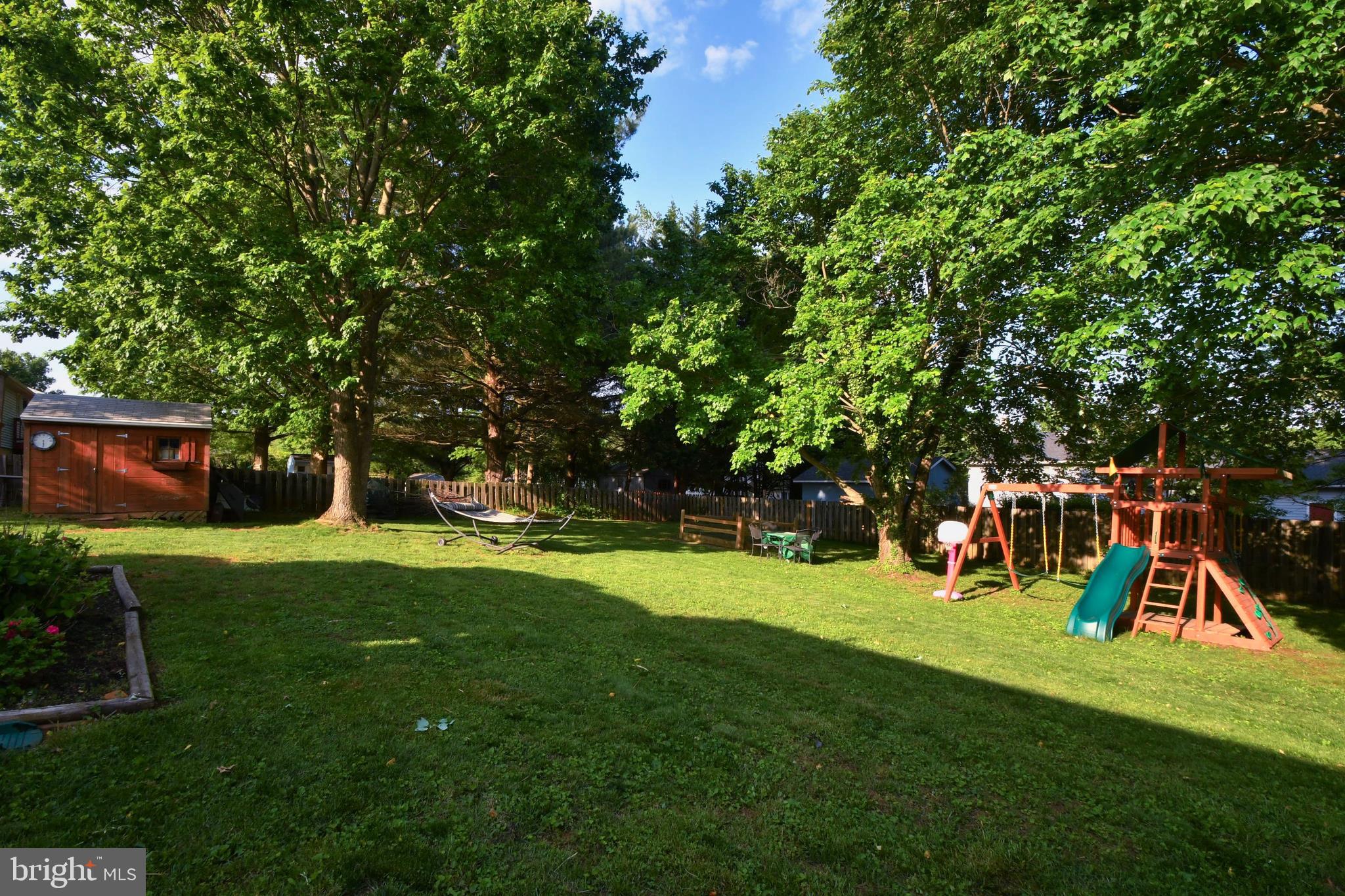 ROYAL EXCHANGE - Residential