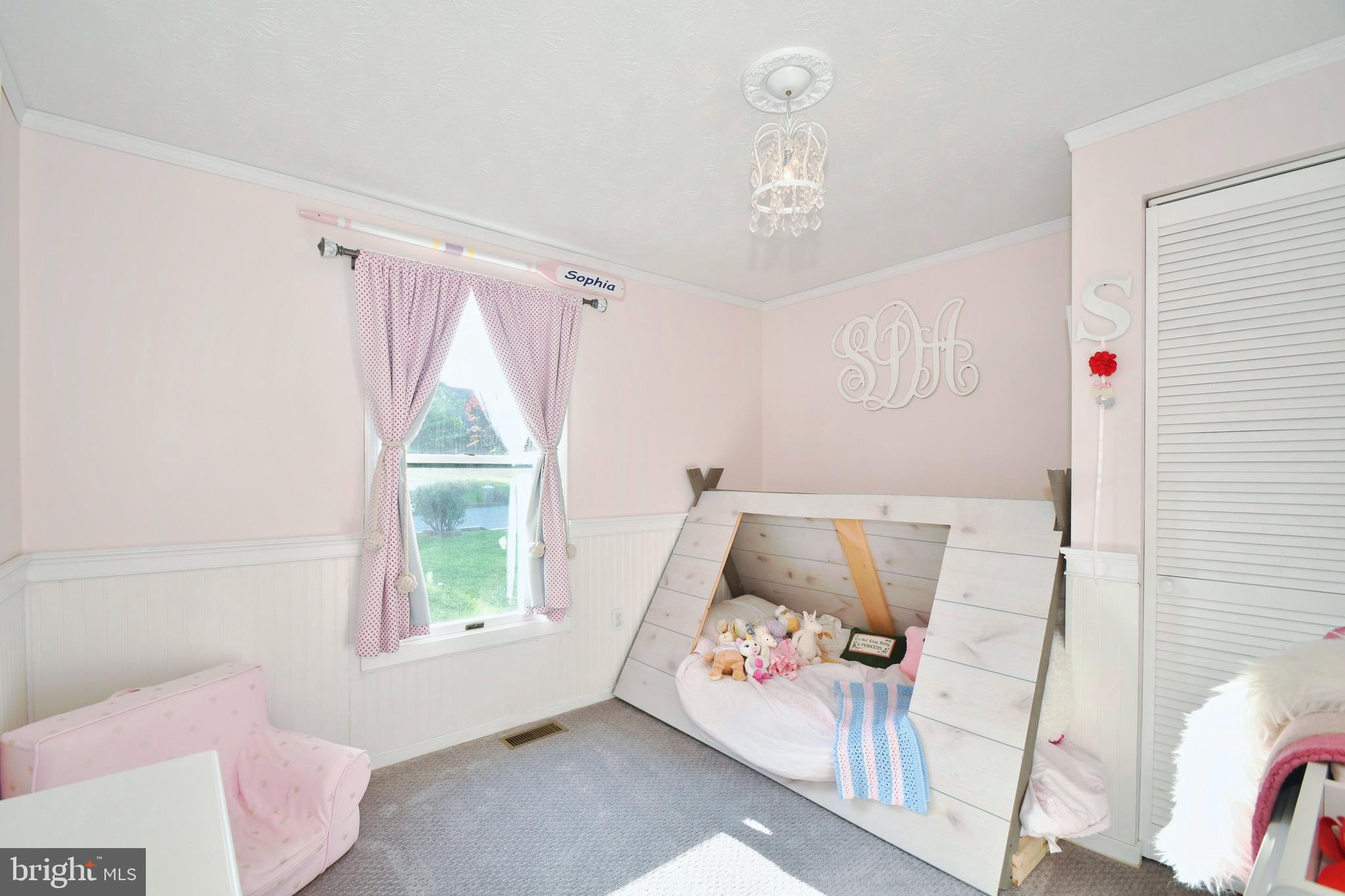 ROYAL EXCHANGE - Residential