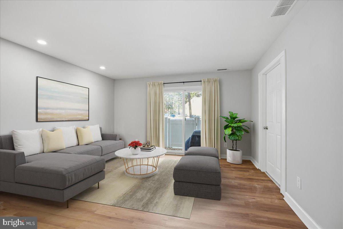 1363 TRISTRAM CIRCLE