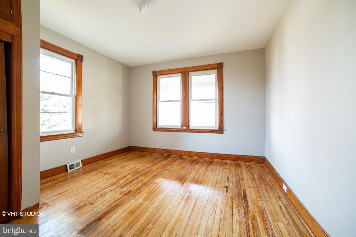 BROOKLYN - Residential