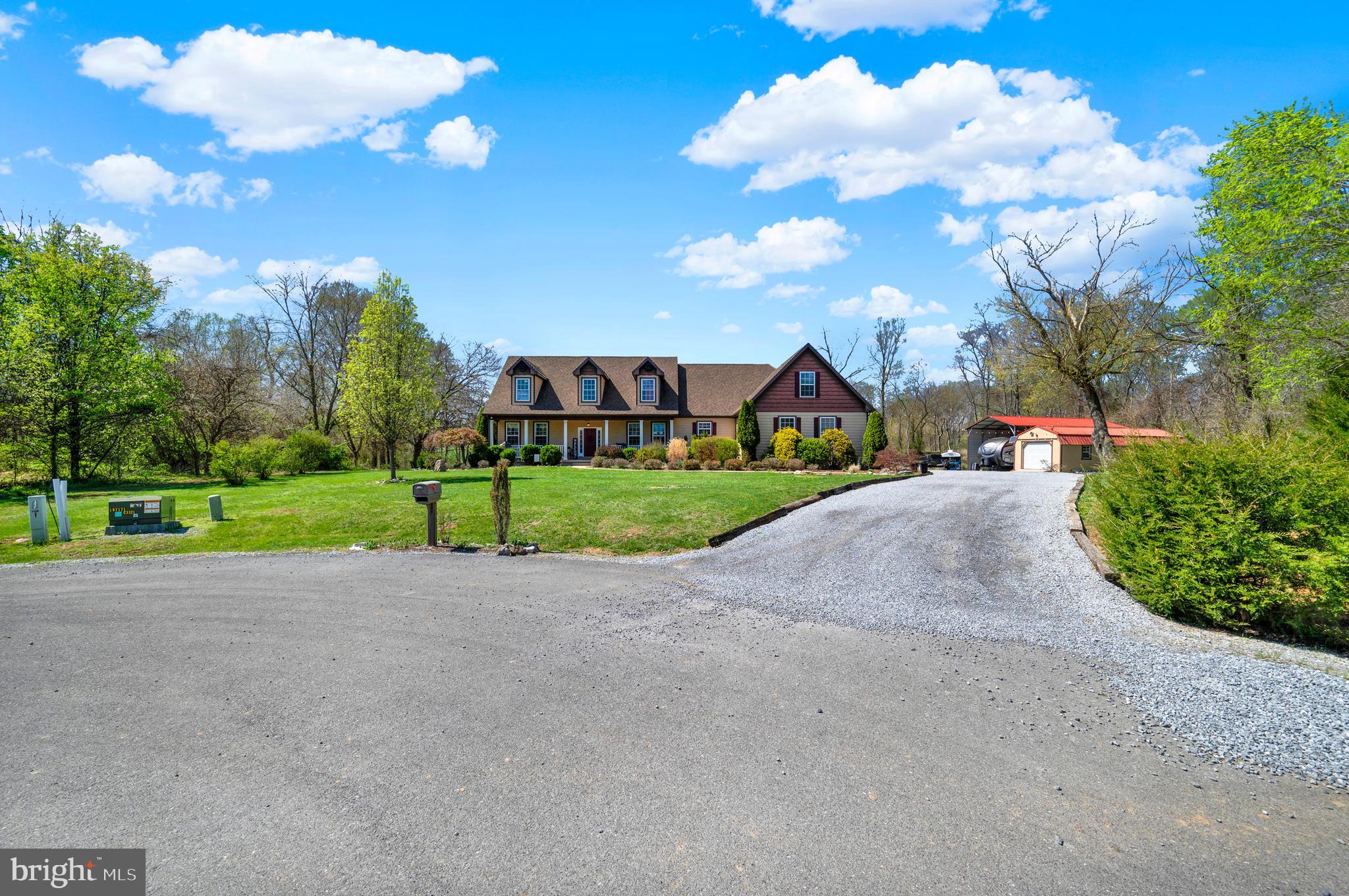 1058 MARSH HAWK WAY