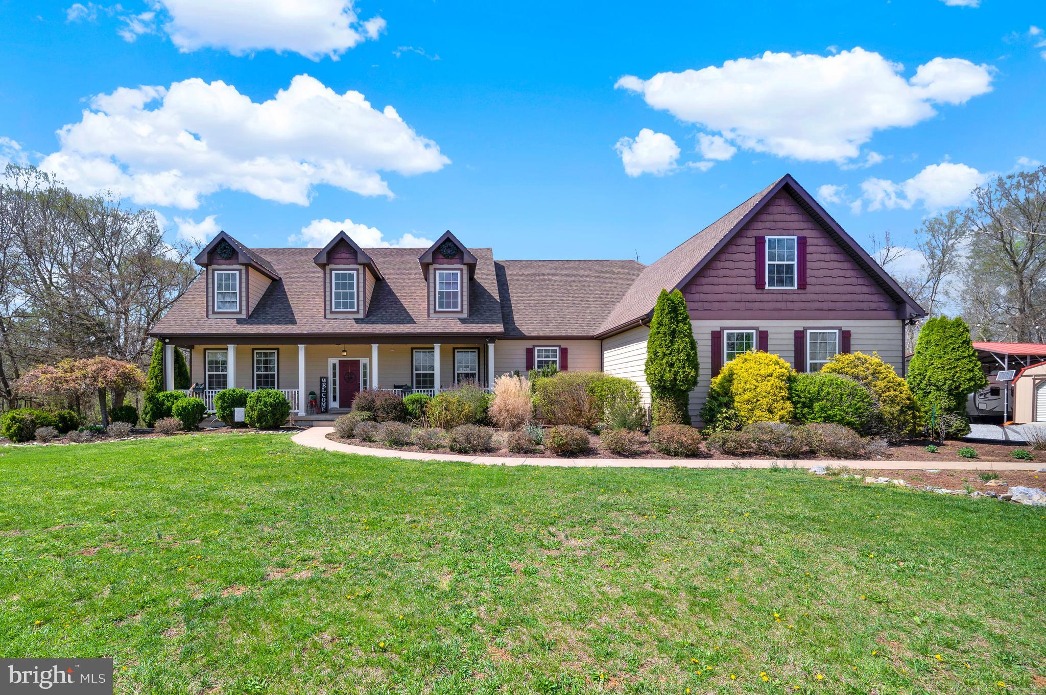 1058 MARSH HAWK WAY