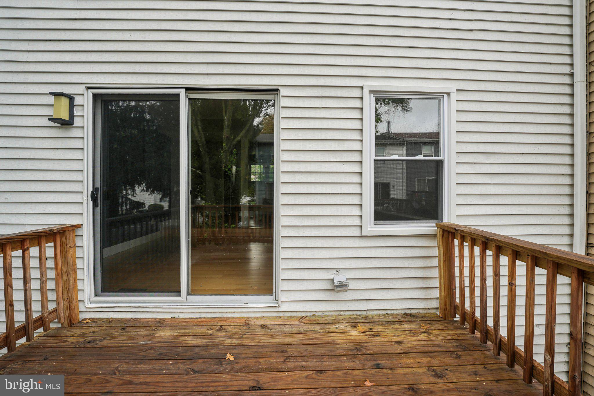 LONDON WOODS - Residential