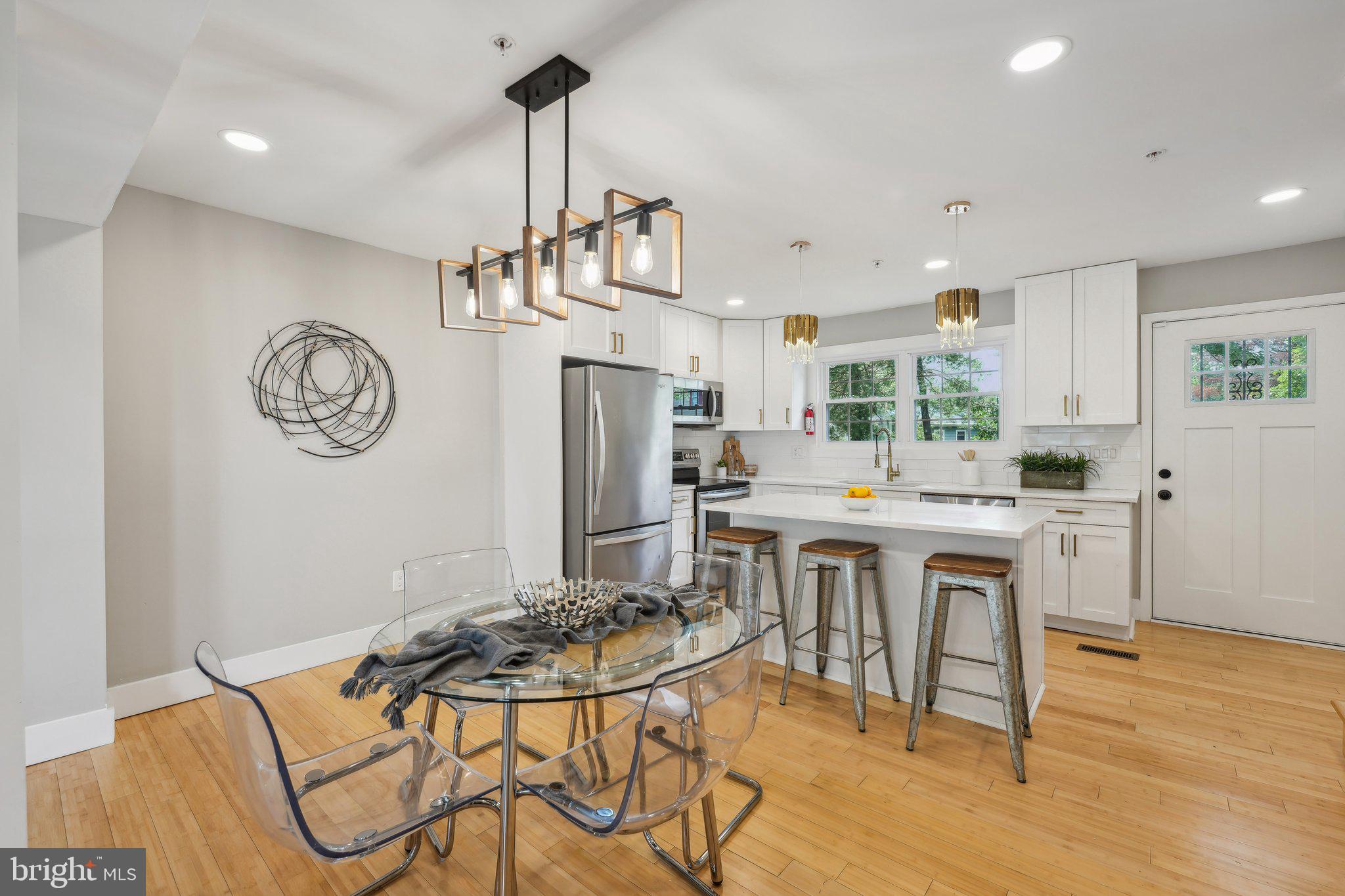 LONDON WOODS - Residential