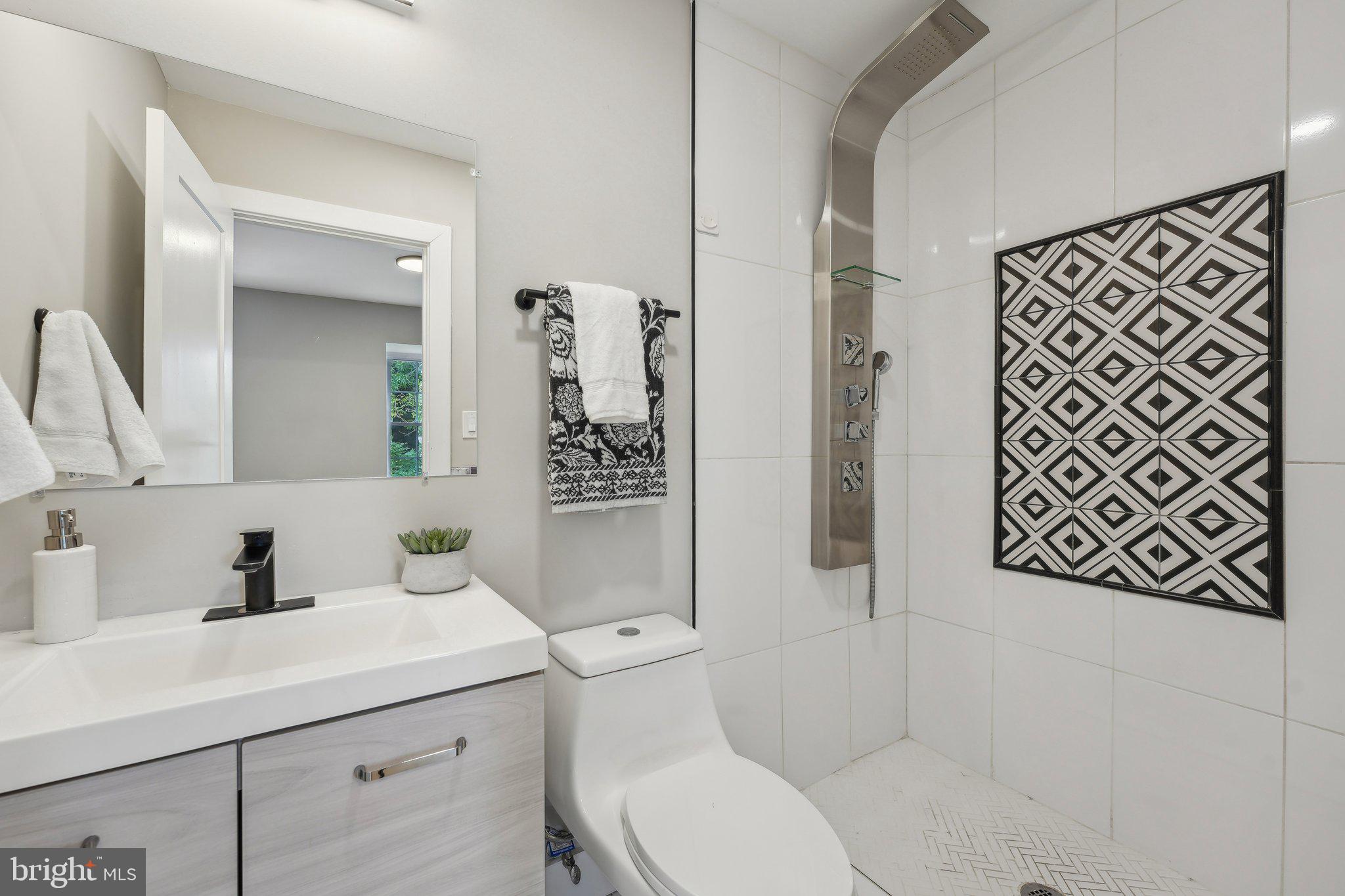 LONDON WOODS - Residential