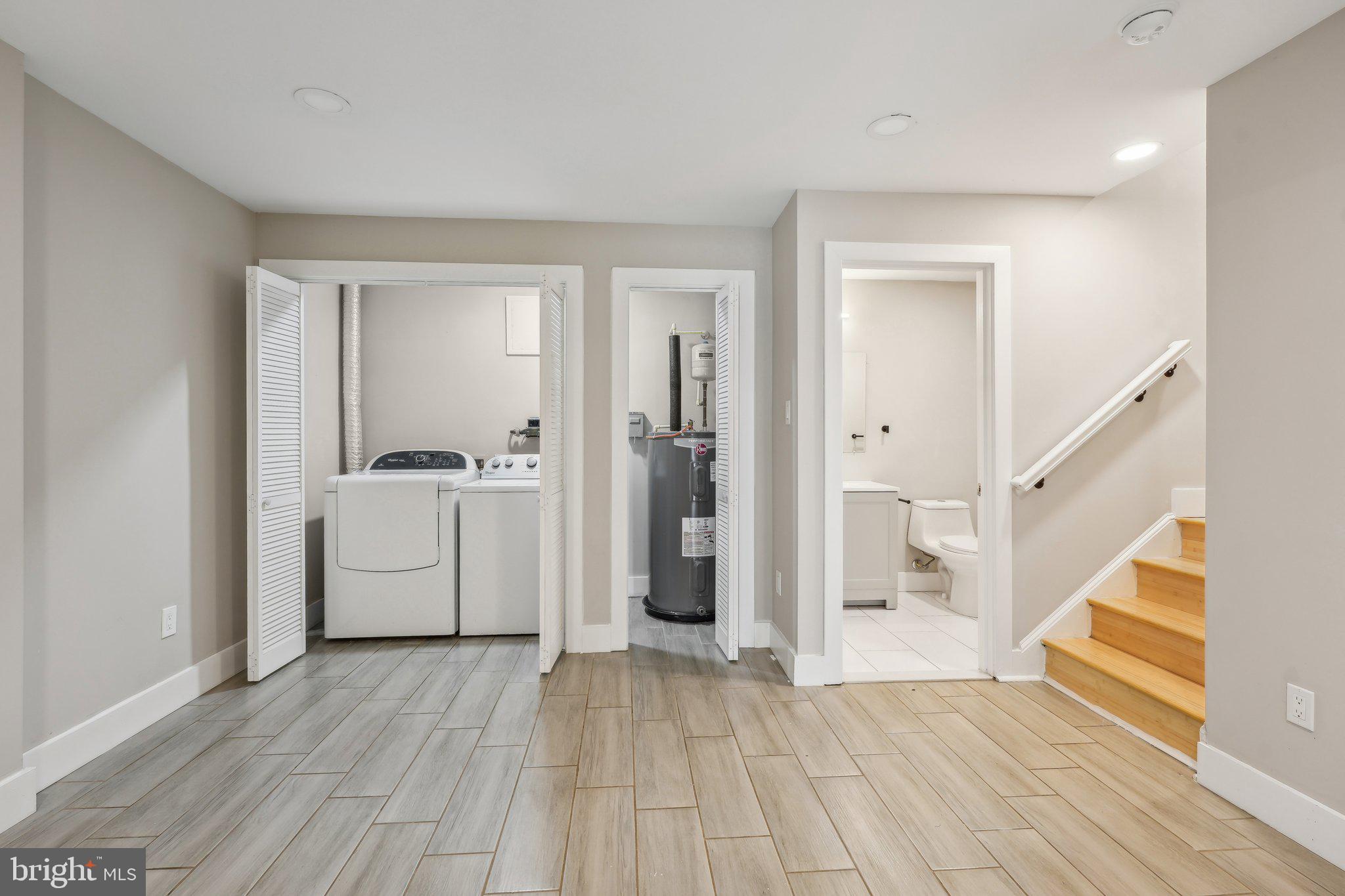 LONDON WOODS - Residential