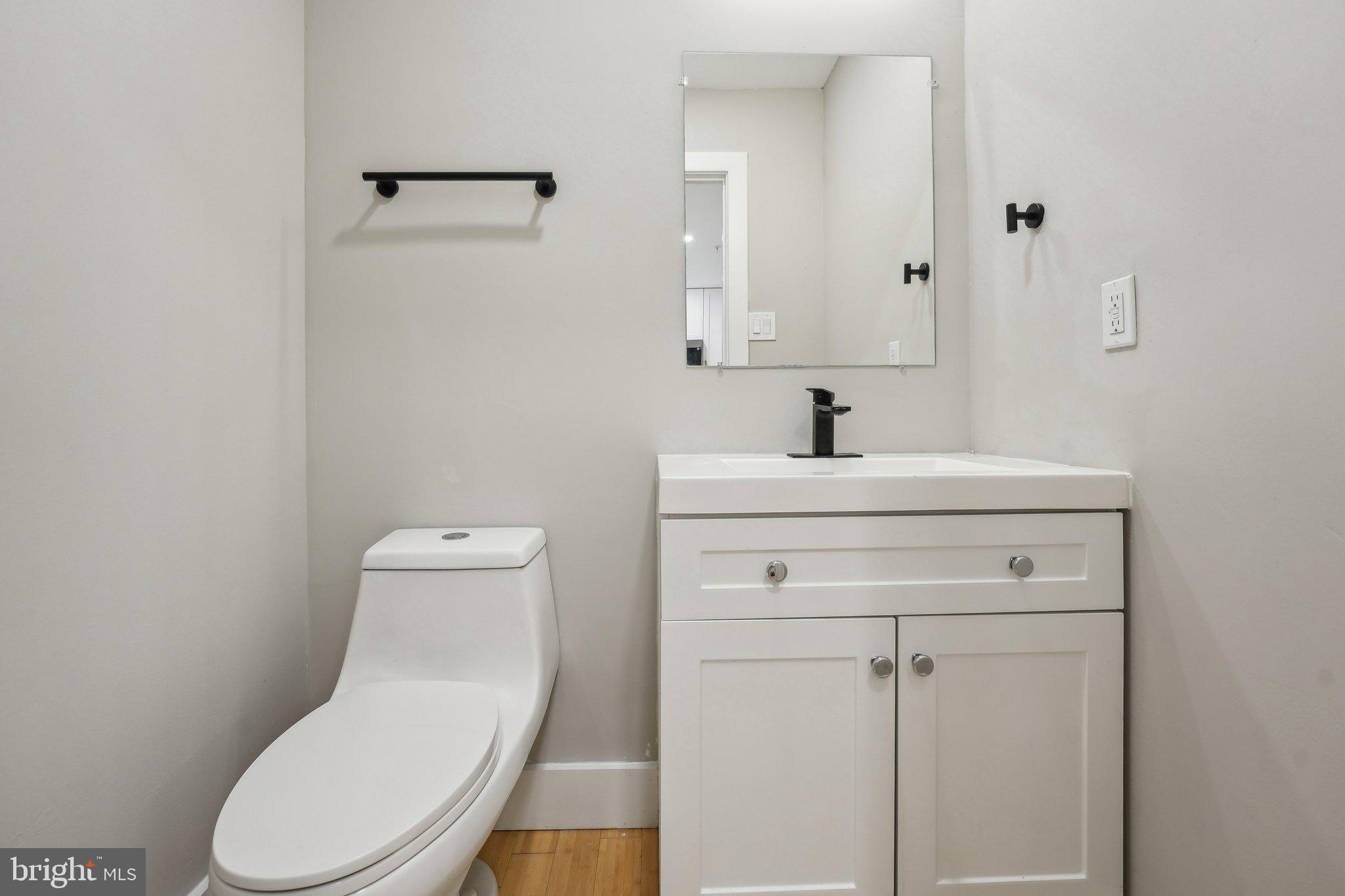 LONDON WOODS - Residential