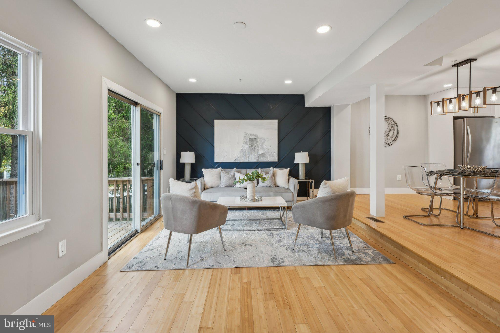 LONDON WOODS - Residential