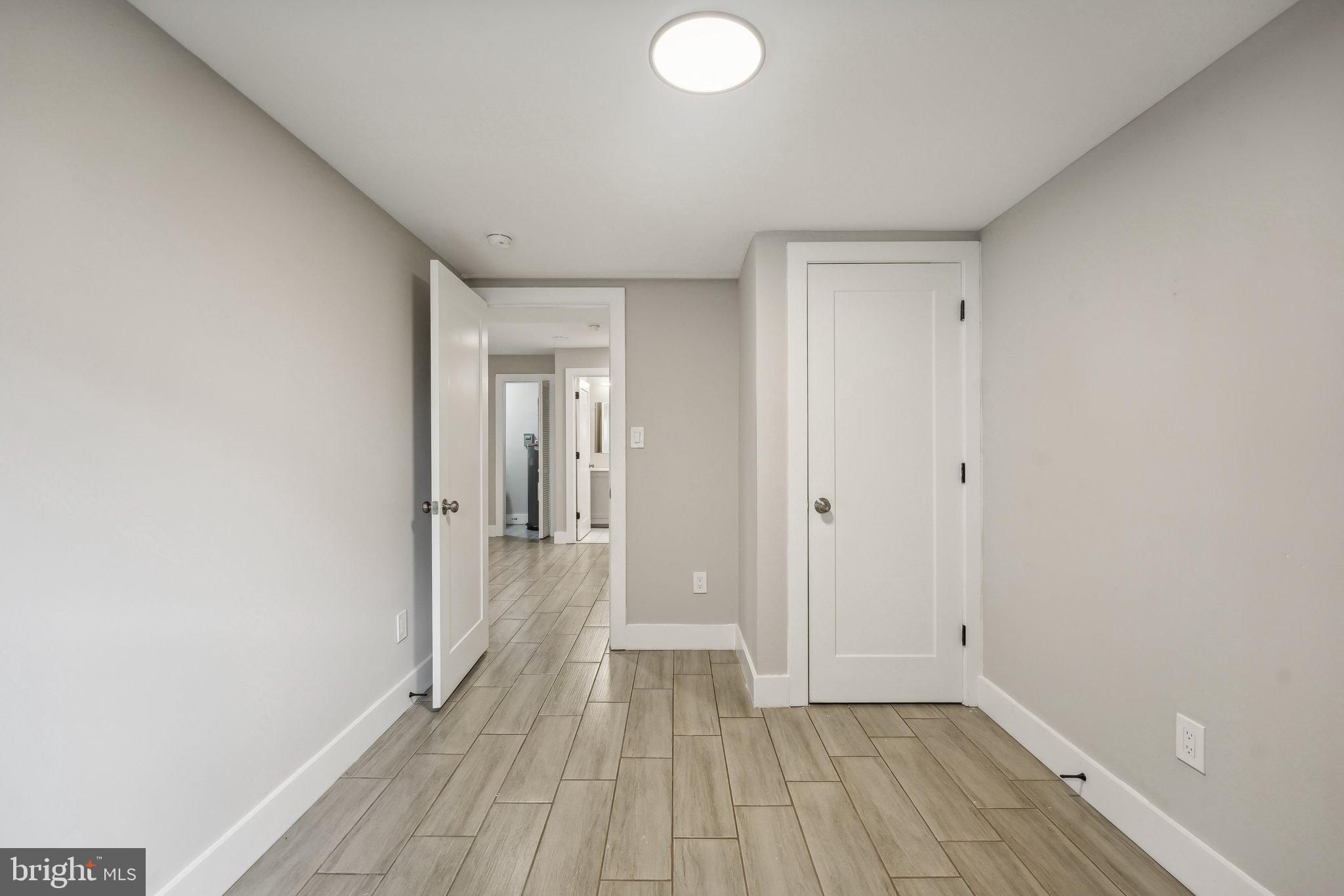 LONDON WOODS - Residential