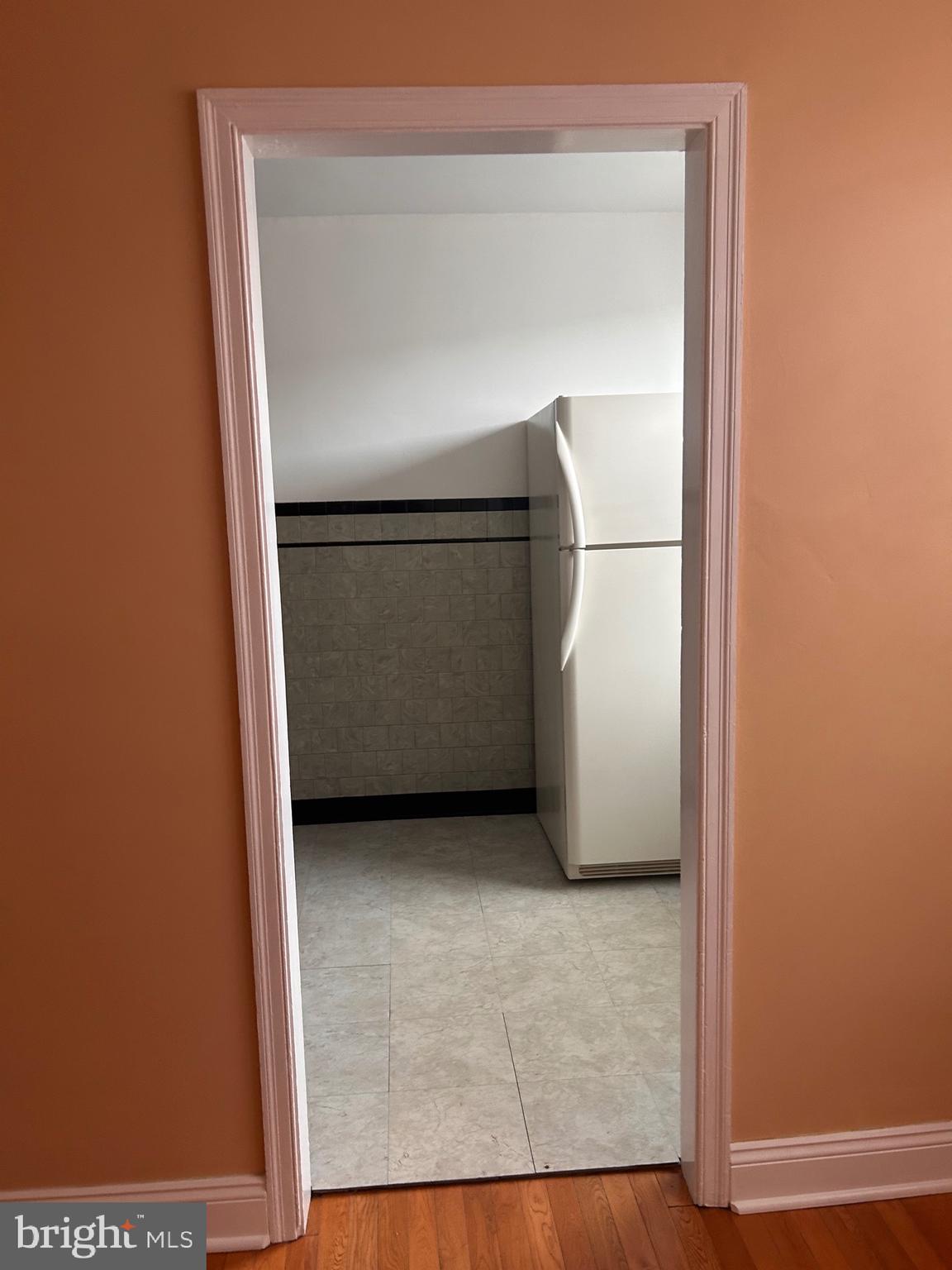 MAYFAIR - Residential Lease