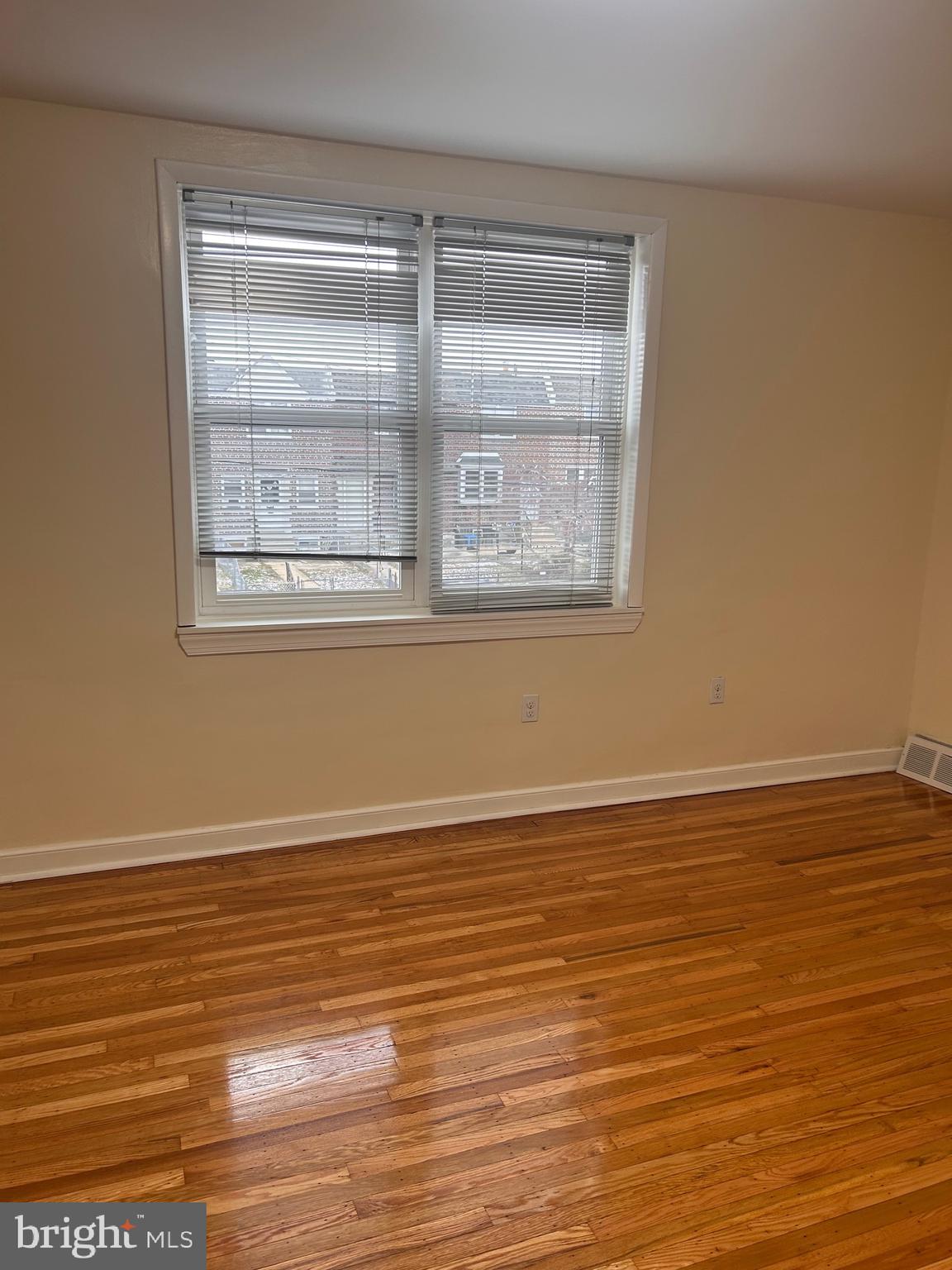 MAYFAIR - Residential Lease